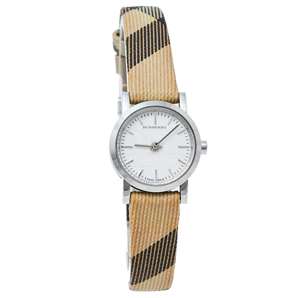 Pre Owned Burberry White Stainless Steel Canvas & Leather Nova Check BU1759 Women's Wristwatch 22 mm