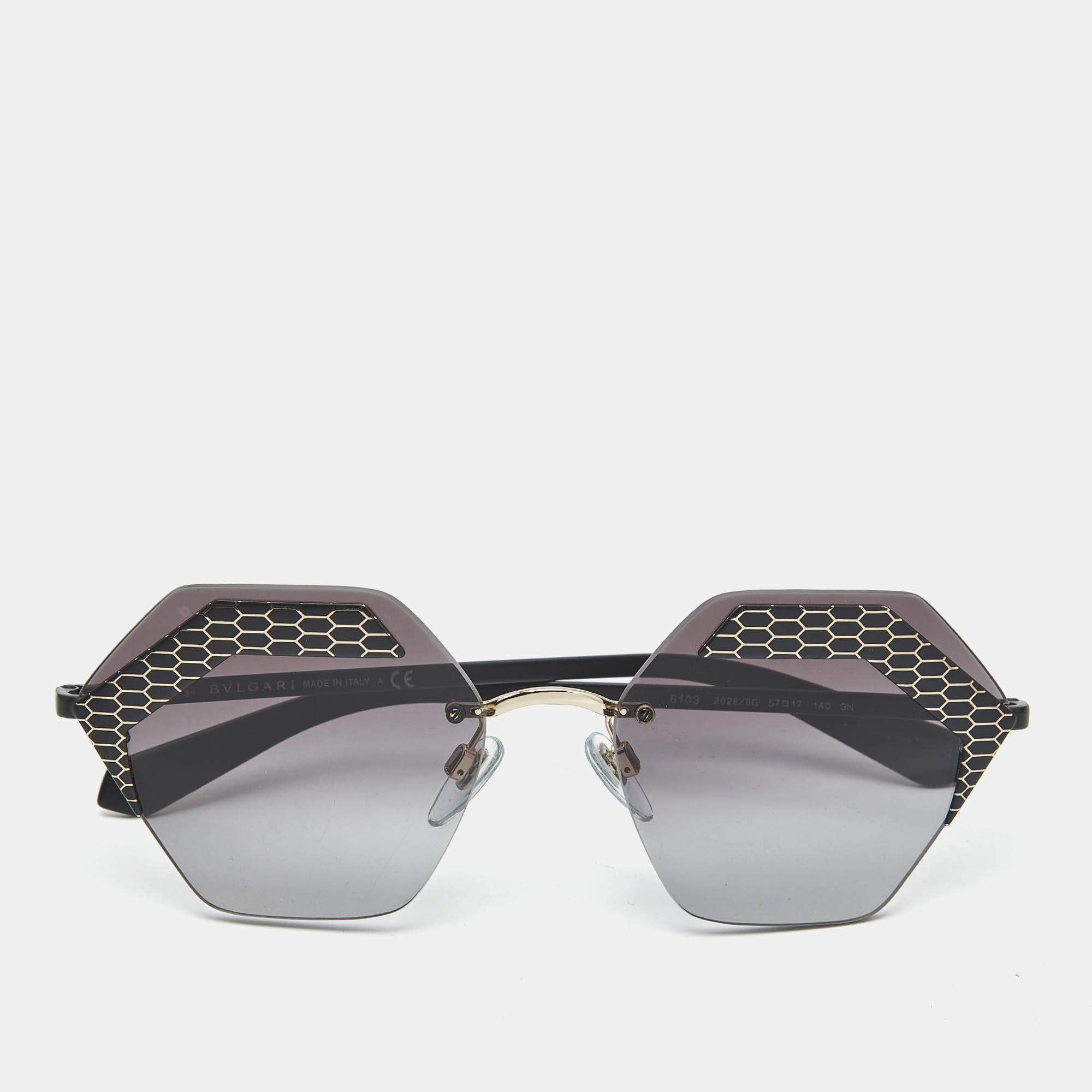 未使用品 BVLGARI sunglasses round タグ付き Cat-Eye Black Serpenti Sunglasses 904262 | Bvlgari