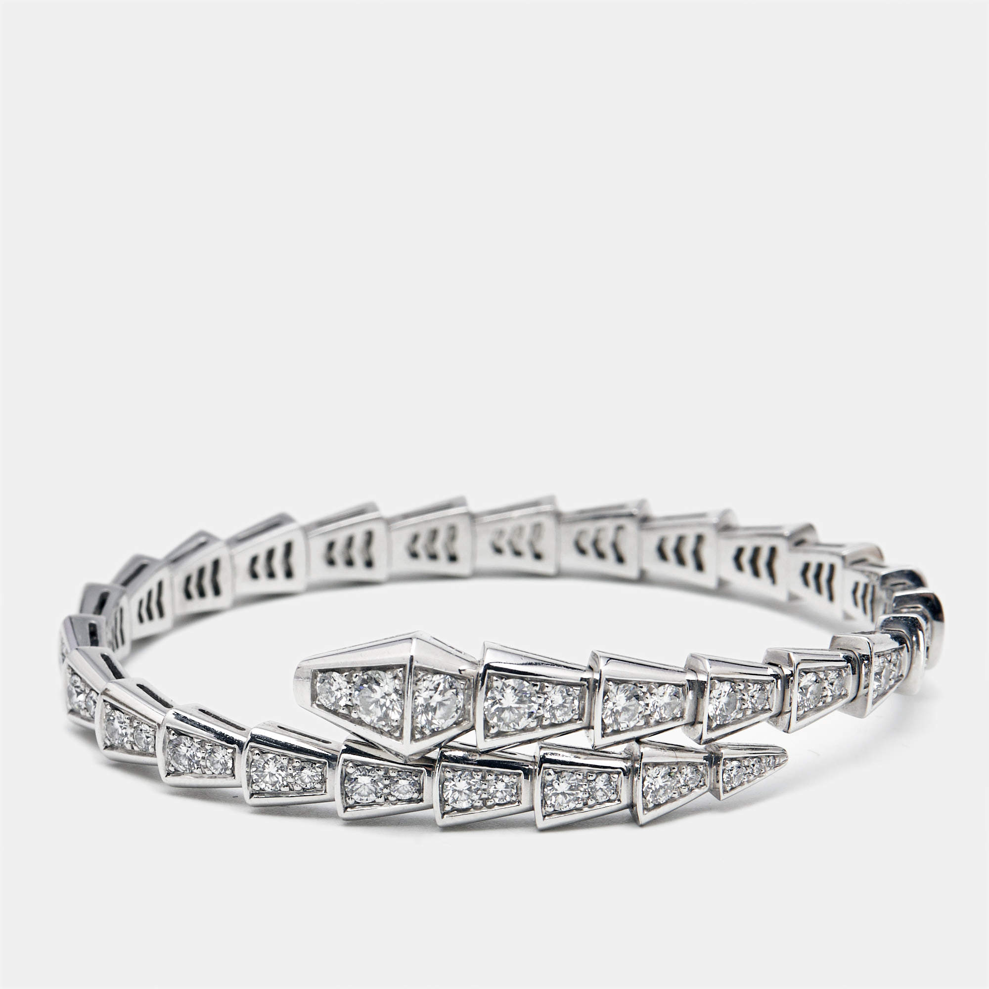 Pre Owned Bvlgari Viper Diamonds 18k White Gold Bracelet S