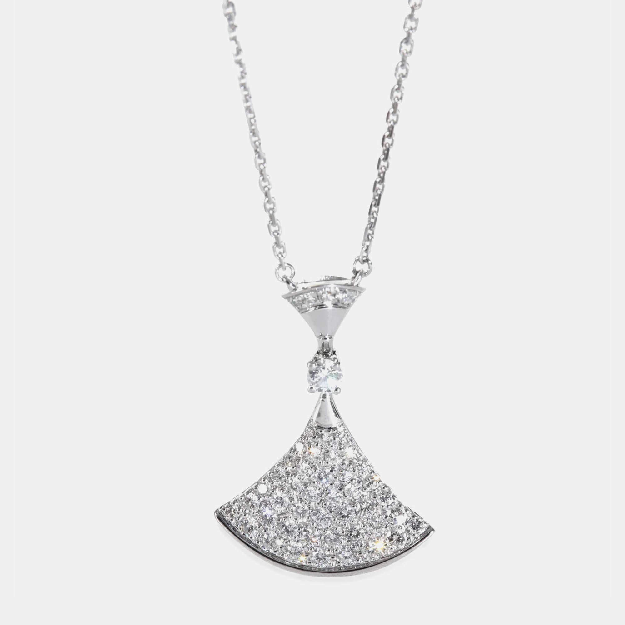 Pre Owned Bvlgari Divas' Dream 18K White Gold and Diamond Pendant Necklace