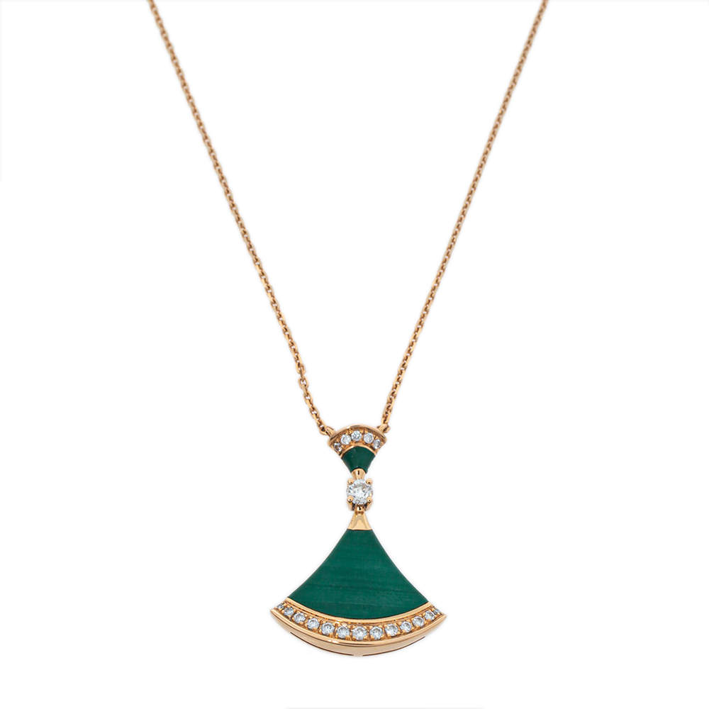 Pre Owned Bvlgari Divas' Dream Malachite & Diamond 18K Rose Gold Pendant Necklace