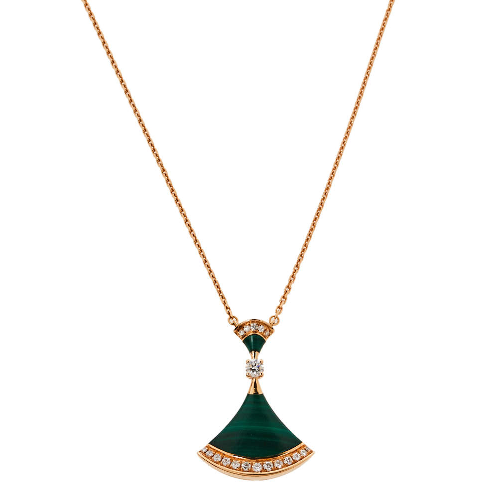 Pre Owned Bvlgari Divas' Dream Malachite Diamond 18K Rose Gold Pendant Necklace