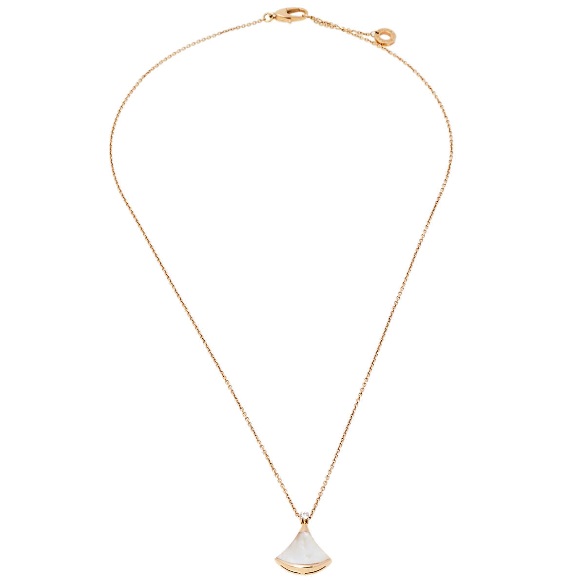 Pre Owned Bvlgari Divas' Dream 18K Rose Gold Mother of Pearl & Diamond Pendant Necklcae