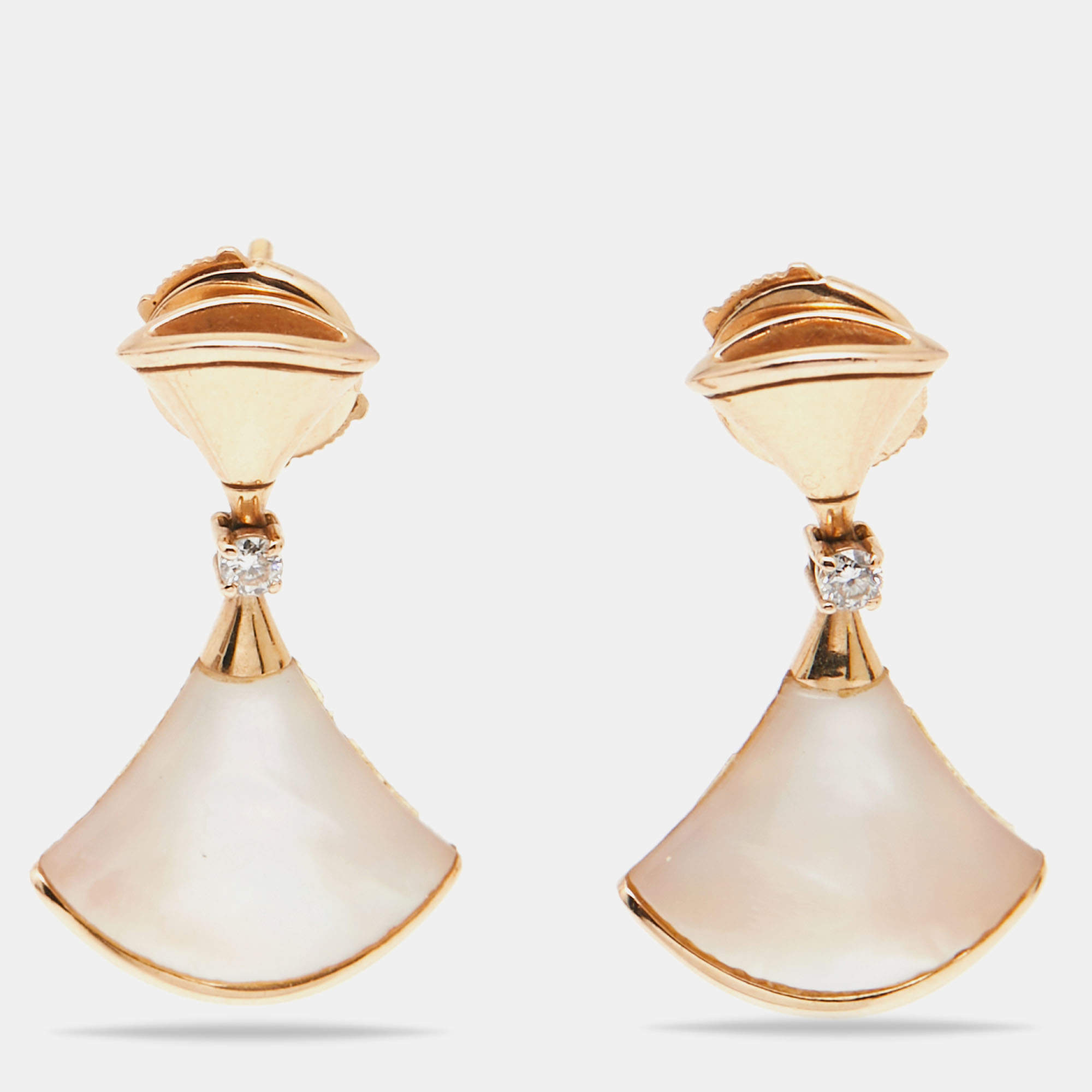 Pre Owned Bvlgari Divas' Dream Mother of Pearl Diamonds 18k Rose Gold Earrings