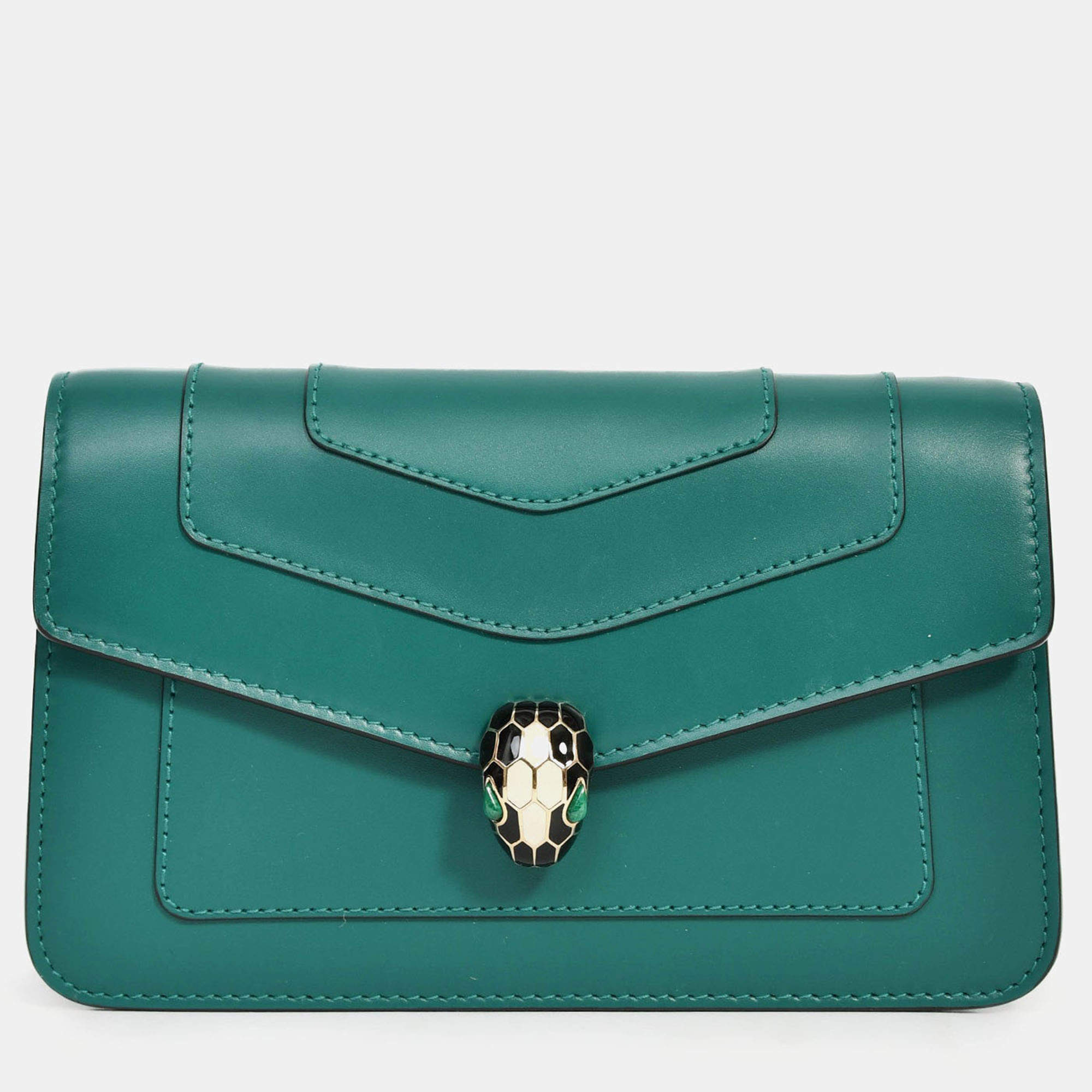 مملوكة مسبقًا Bvlgari Green Leather Serepenti Forever East-West Shoulder Bag