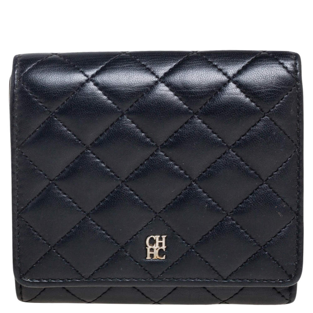 Pre Owned Carolina Herrera Black Quilted Leather Trifold Compact Wallet