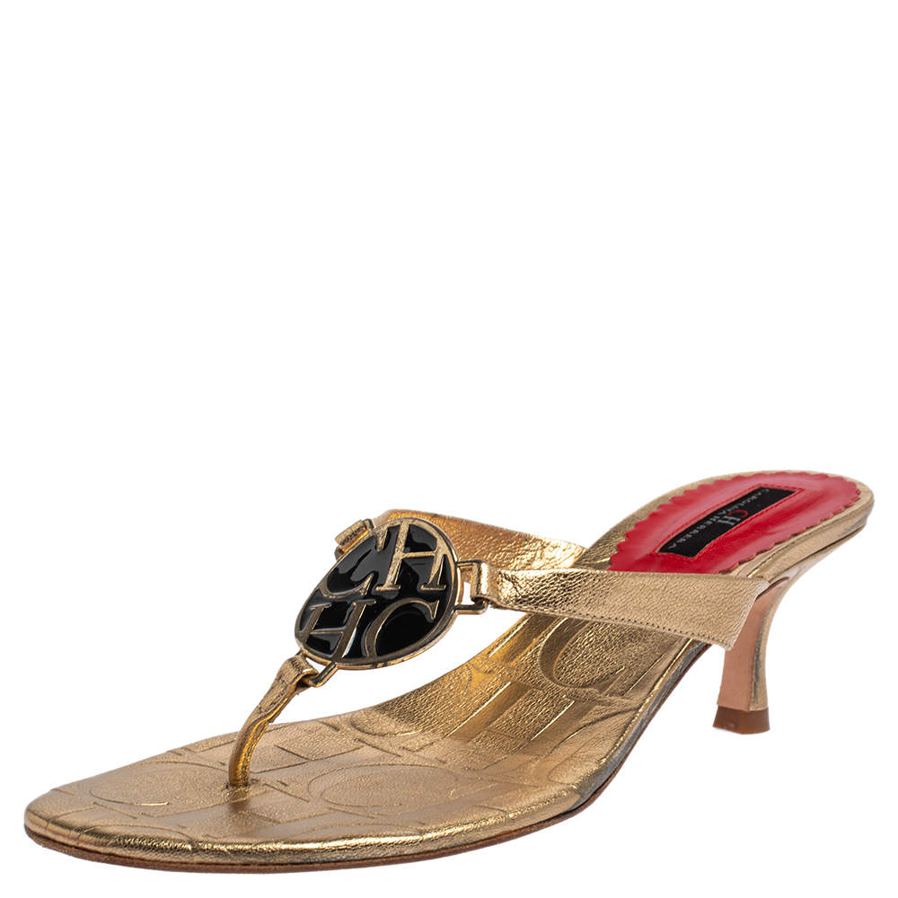 Pre Owned Carolina Herrera Gold Leather Logo Embellished Thong Sandals Size 39