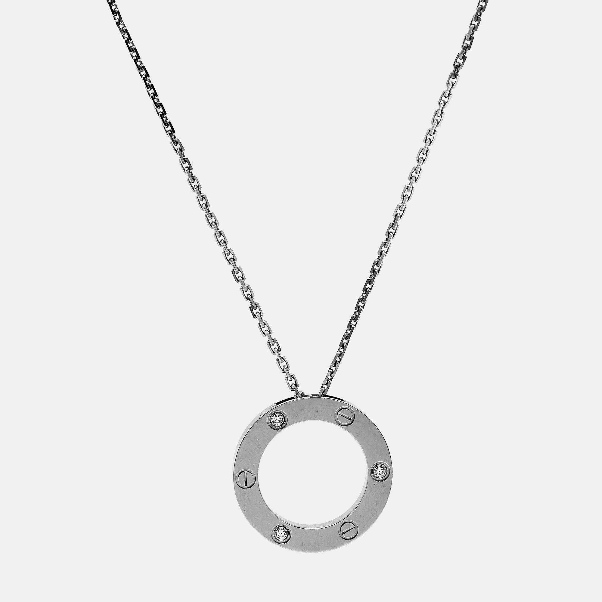 Pre Owned قلادة كارتير لوف دلاية ألماس وذهب أبيض عيار 18