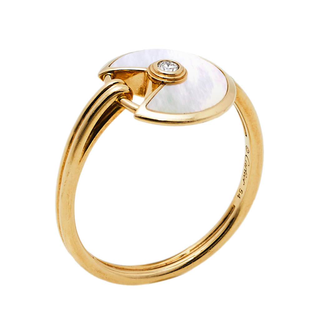 Pre Owned Cartier Amulette de Cartier Diamond Mother of Pearl 18K Yellow Gold Ring Size 54