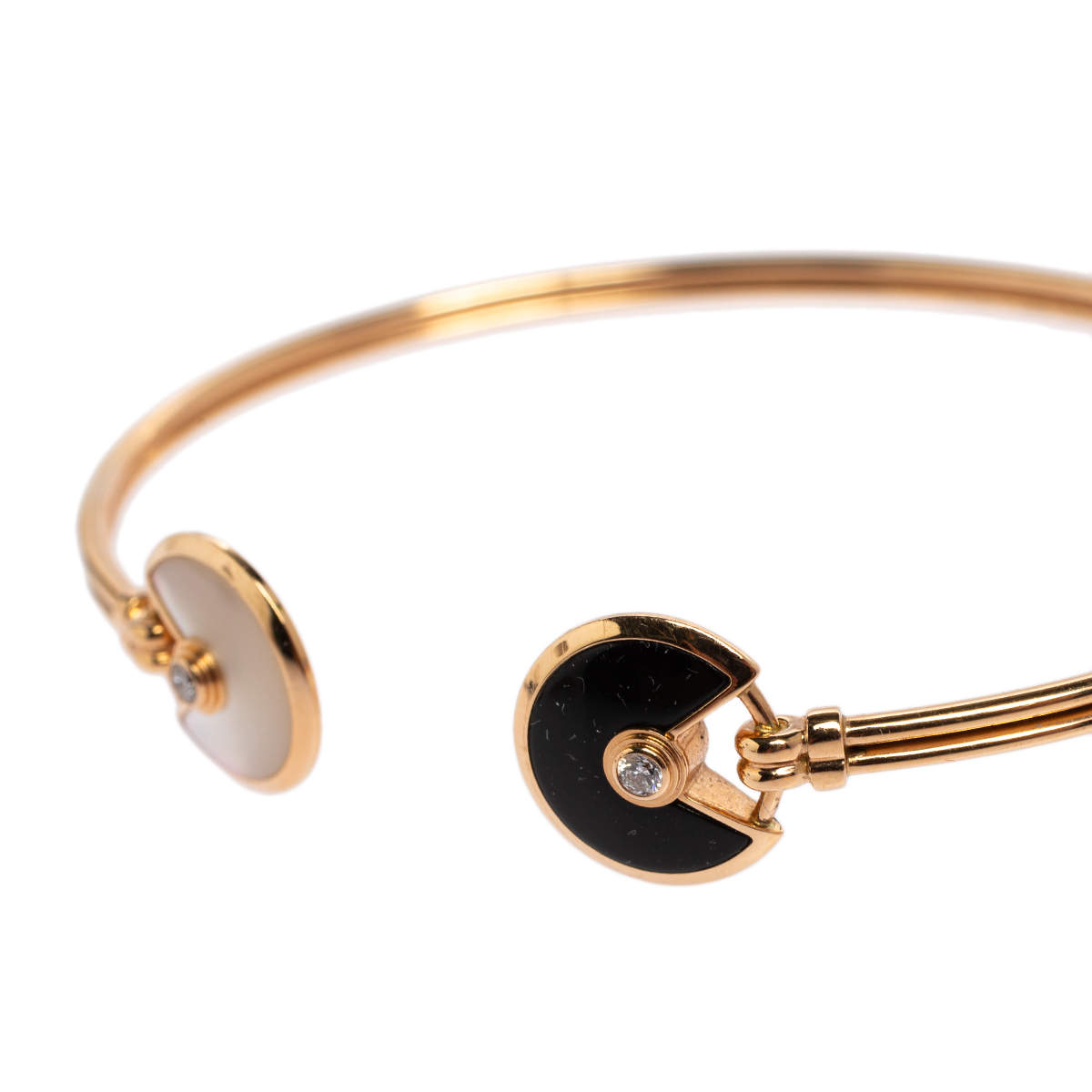 Cartier Amulette Bracelet Onyx 18K Rose Gold For Women : r/Jewelry_USA