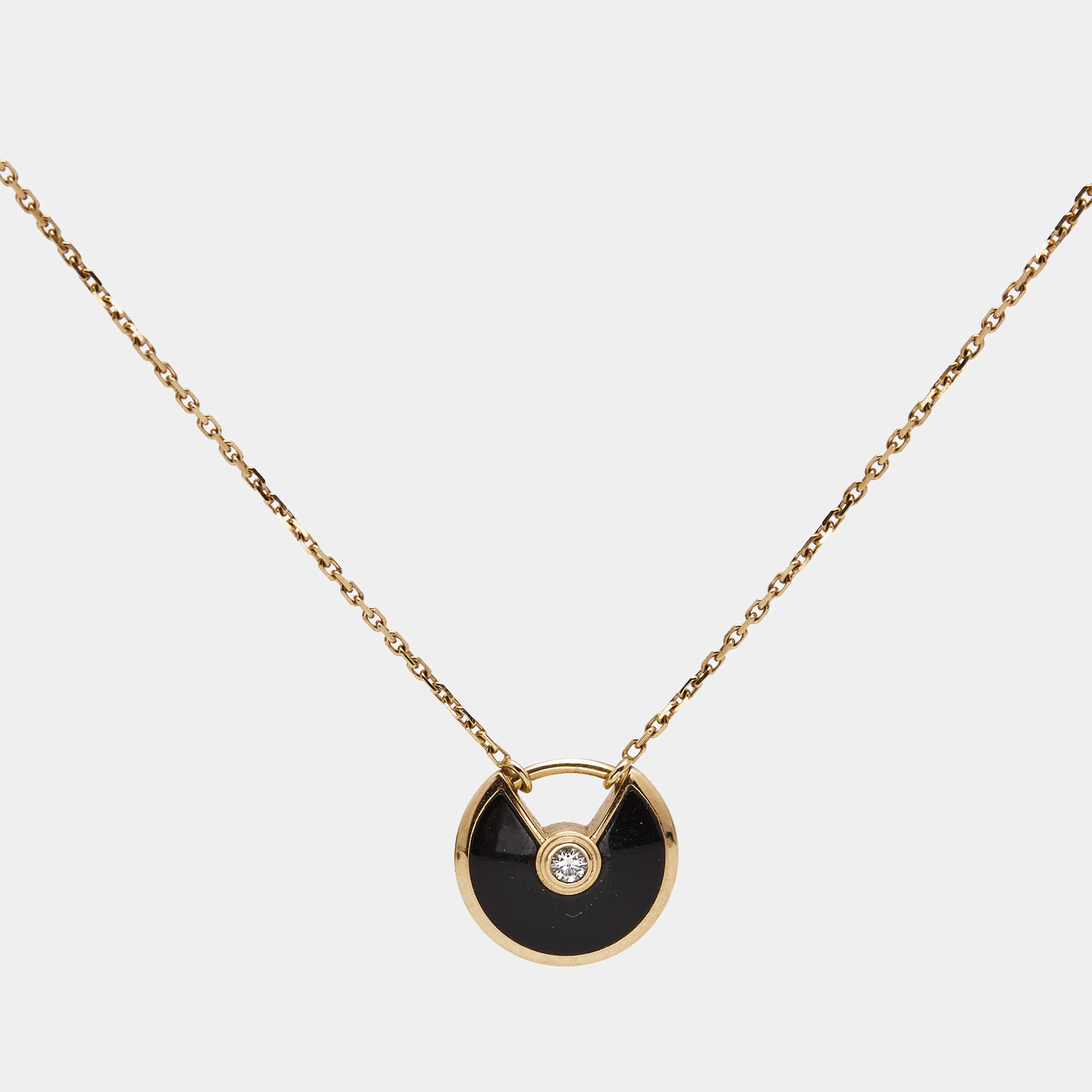 مملوكة مسبقًا Cartier Amulette De Cartier Onyx Diamond 18k Rose Gold XS Model Necklace