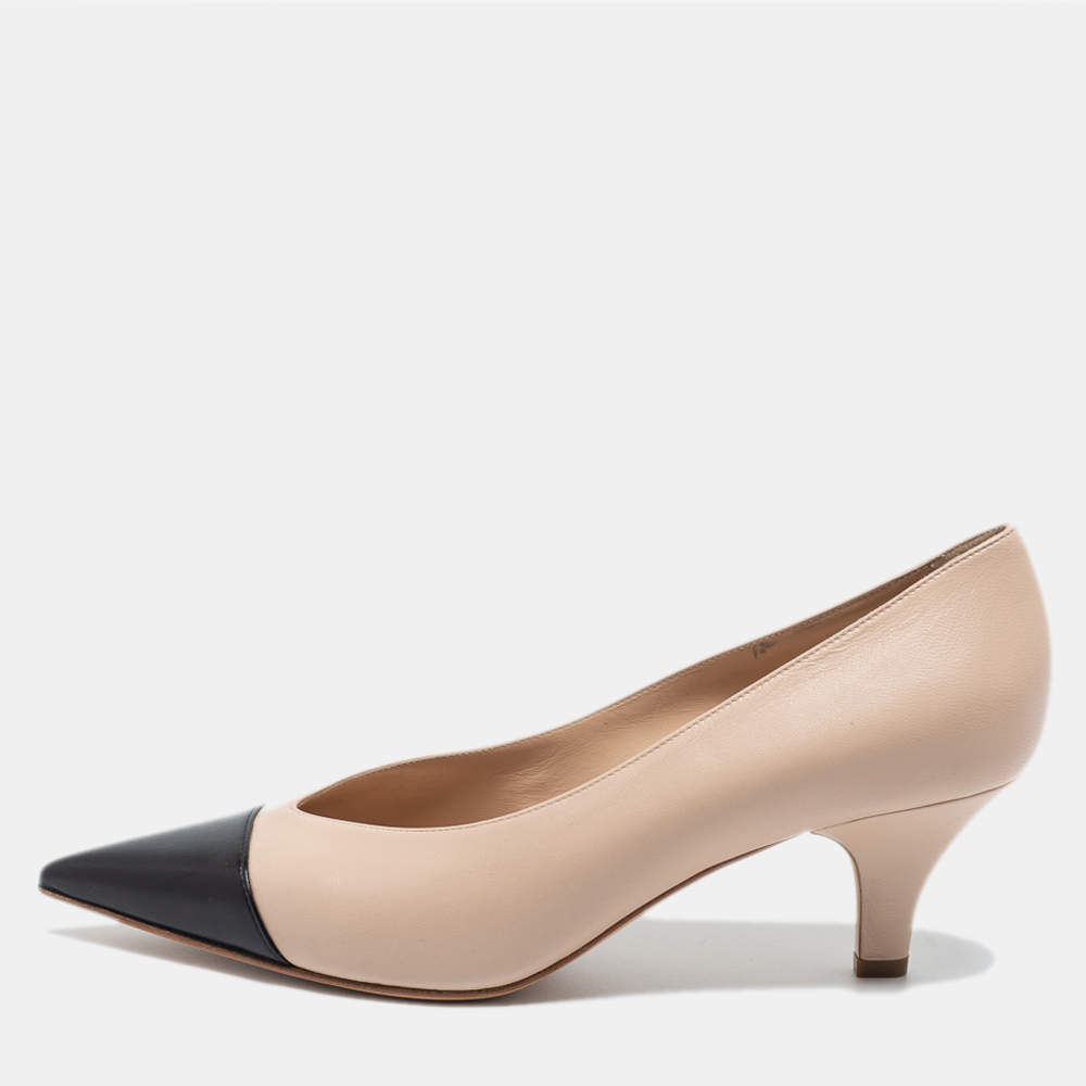 Pre Owned Casadei Beige/Black Leather Pointed Toe Pumps Size 40