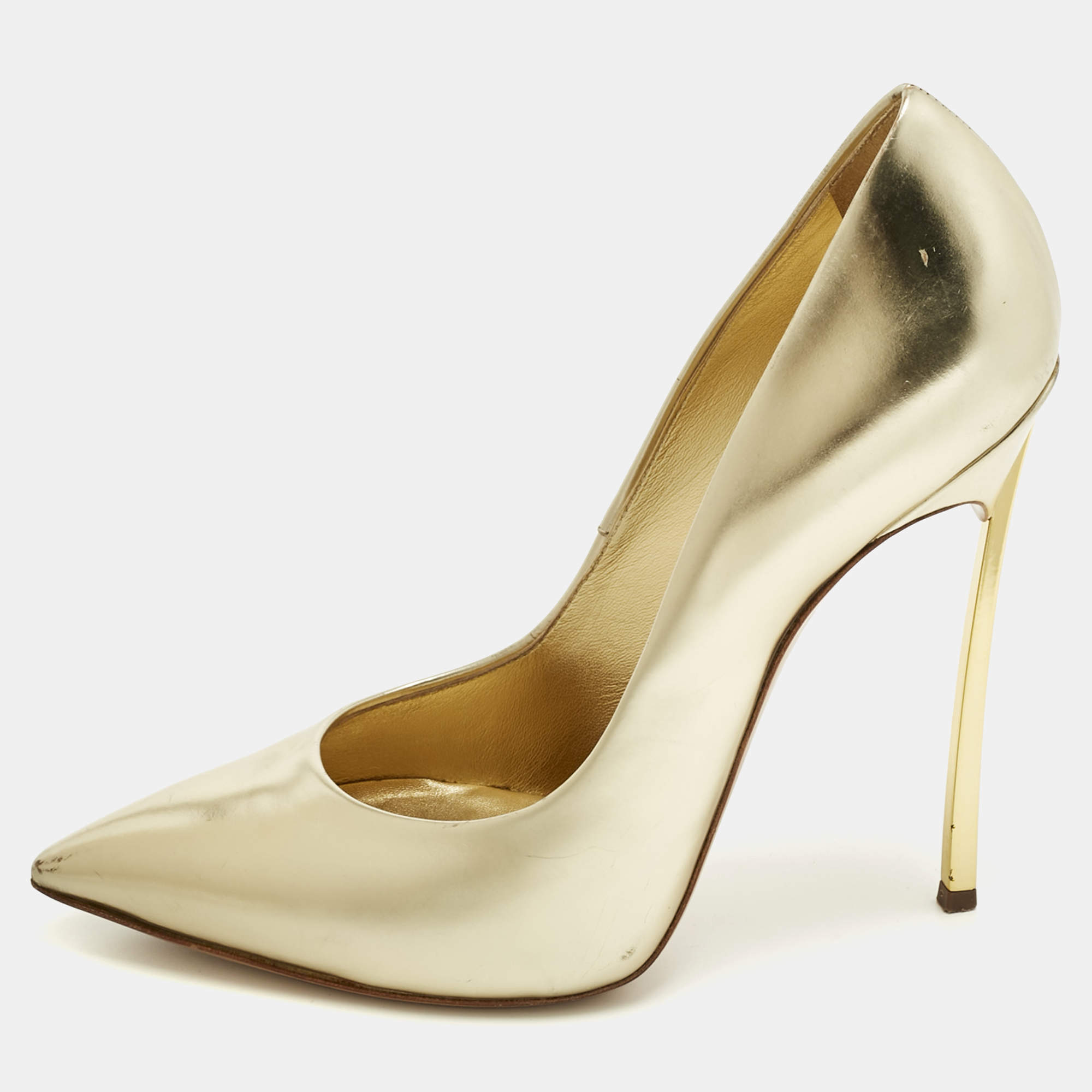 Pre Owned Casadei Gold Leather Blade Pointed Toe Pumps  Size 39