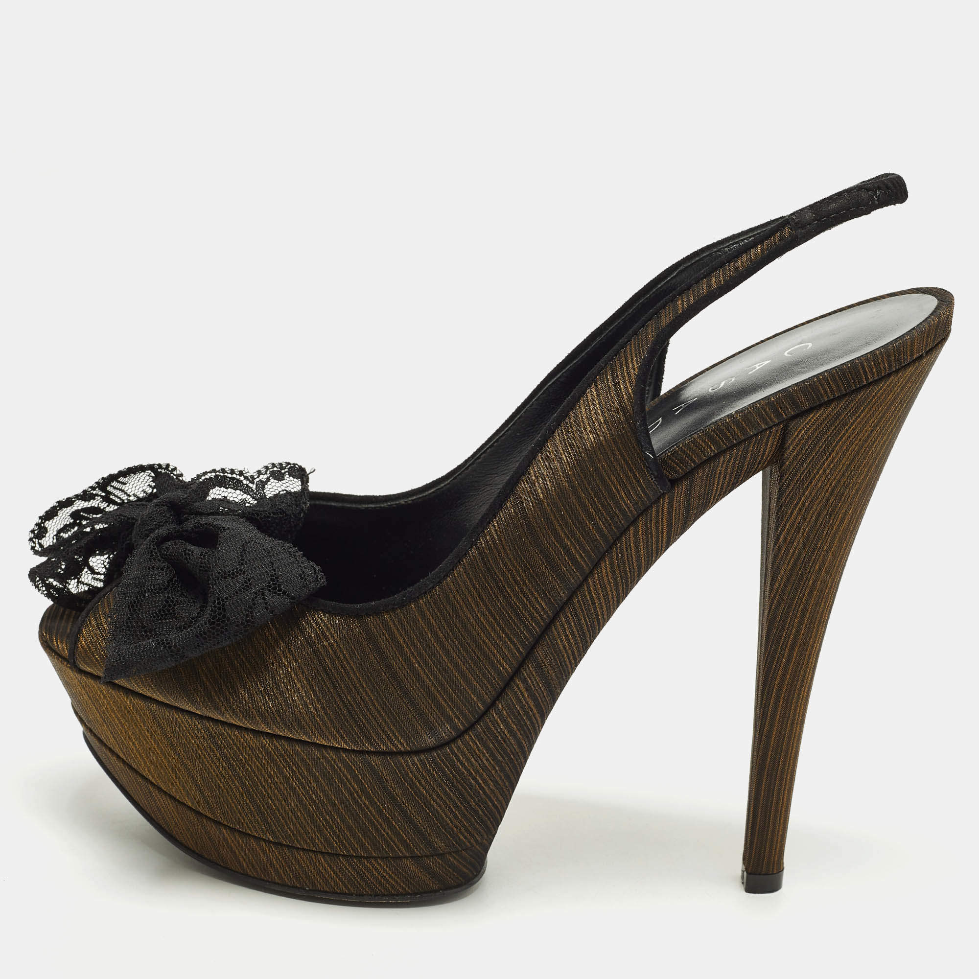 Pre Owned صندل منصة كاسادي دانتيل وقماش أسود/ذهبي ربطة مقاس 39