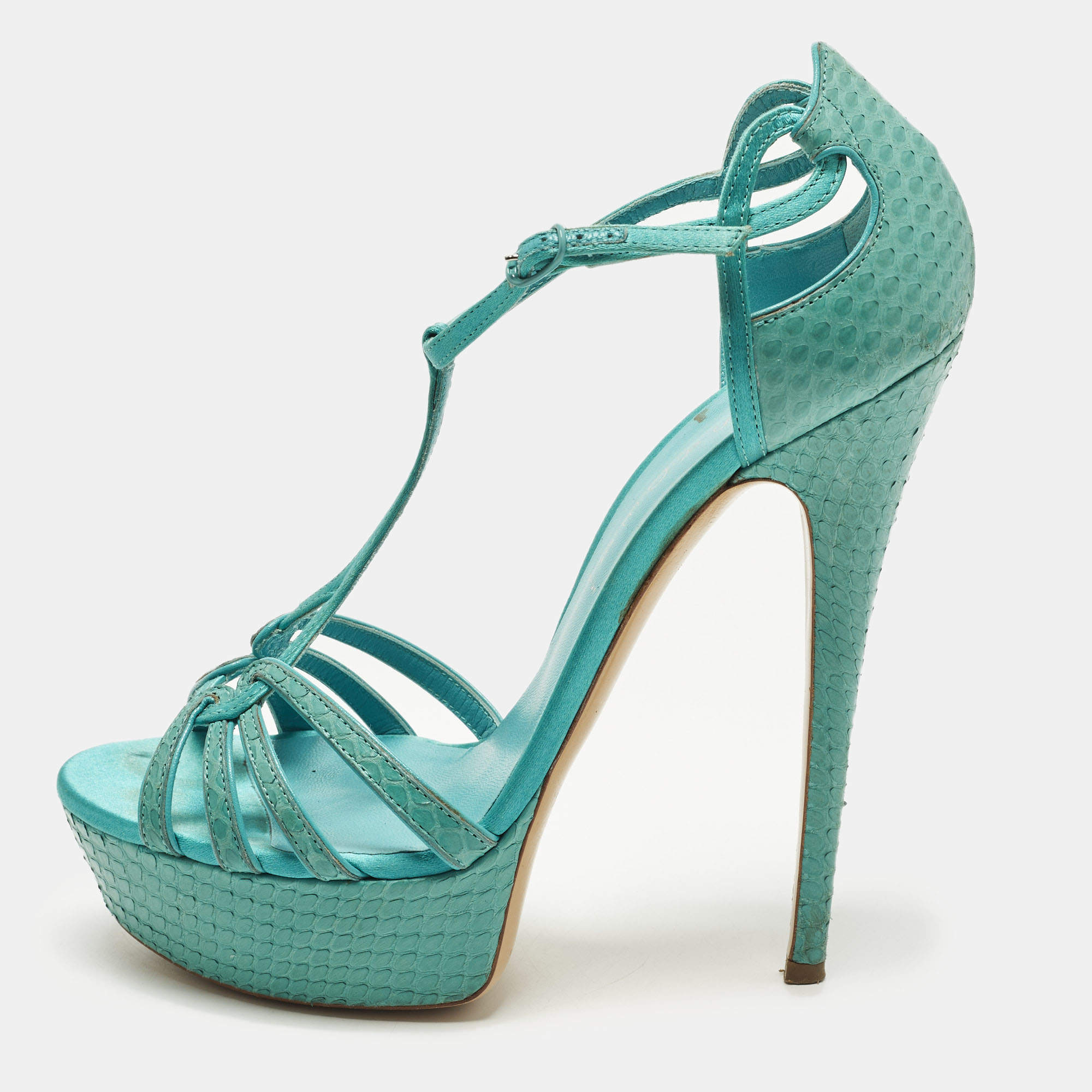 مملوكة مسبقًا Casadei Size 39 Blue Python Leather Platform Ankle Sandals