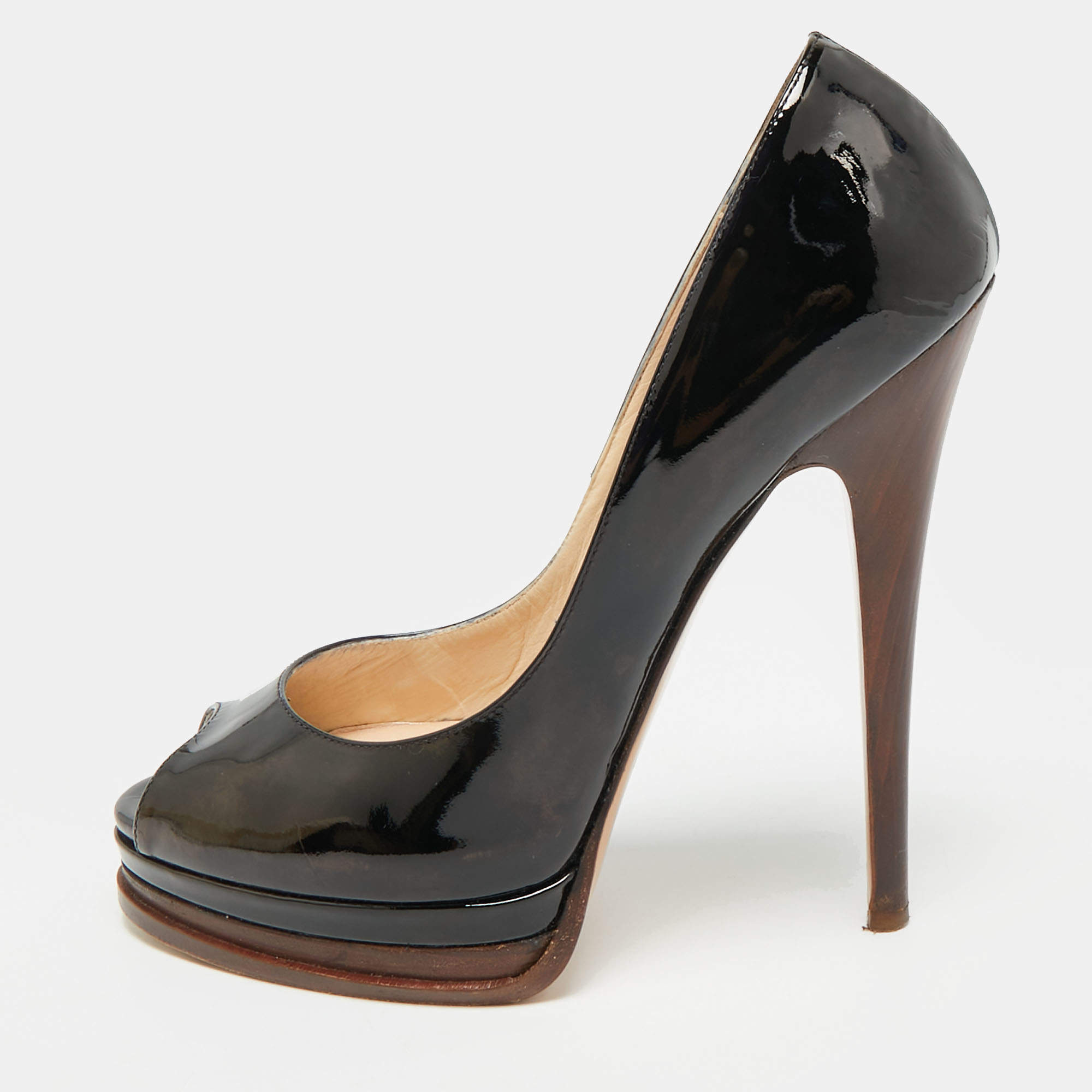 مملوكة مسبقًا Casadei Size 38 Black Patent Leather Peep Toe Platform Pumps