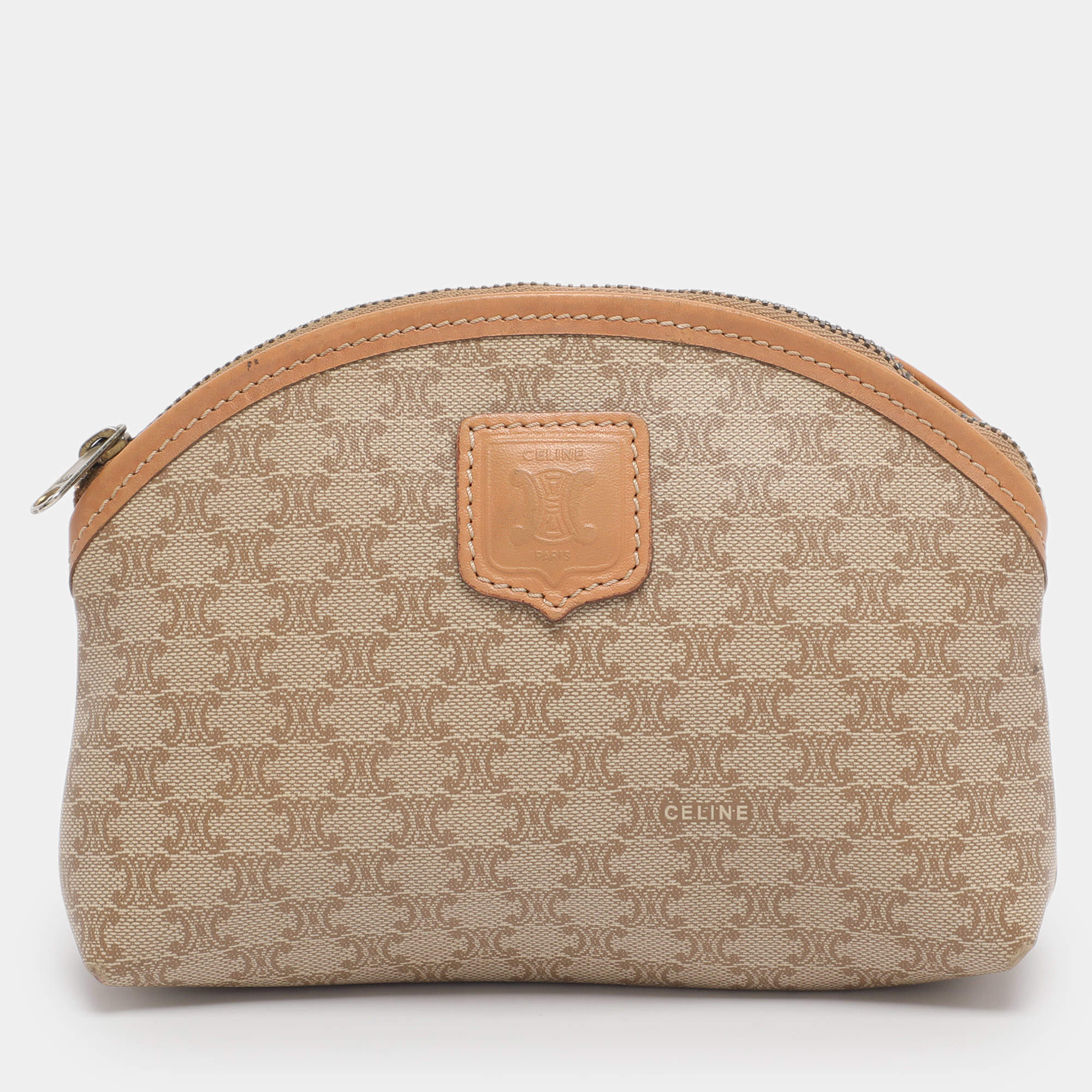 �مملوكة مسبقًا Celine Beige Macadam Canvas Pouch Clutch