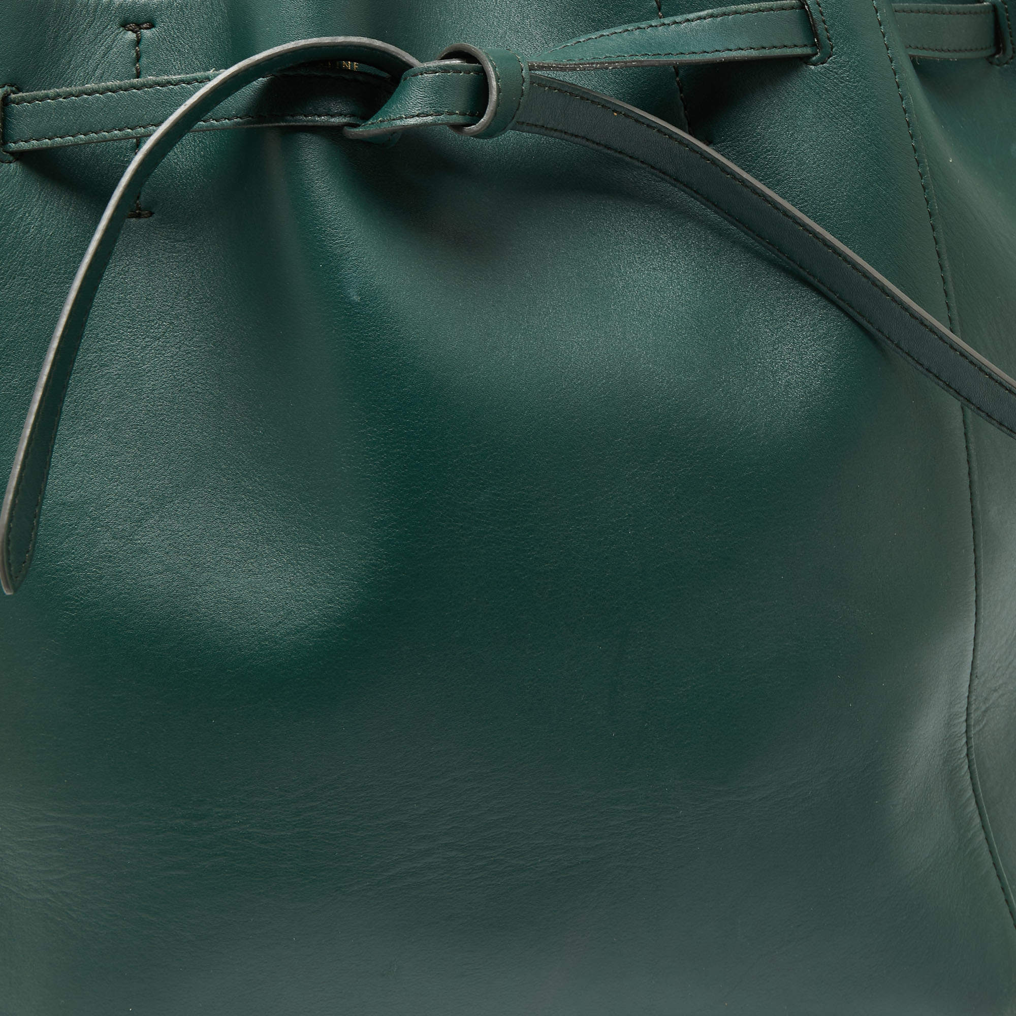 Cabas leather tote Celine Green in Leather - 36049574