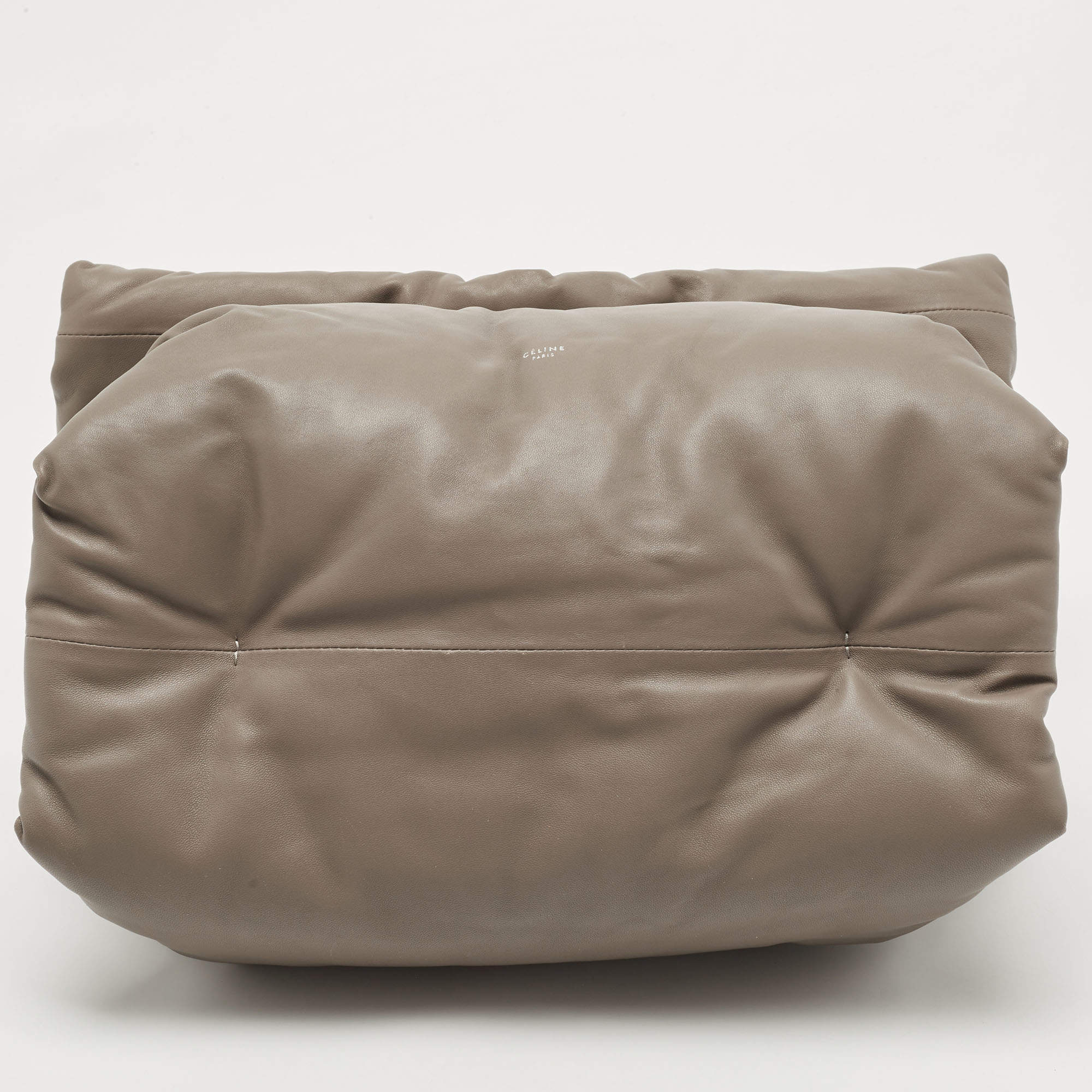 Leather clutch bag Celine Ecru in Leather - 20569018