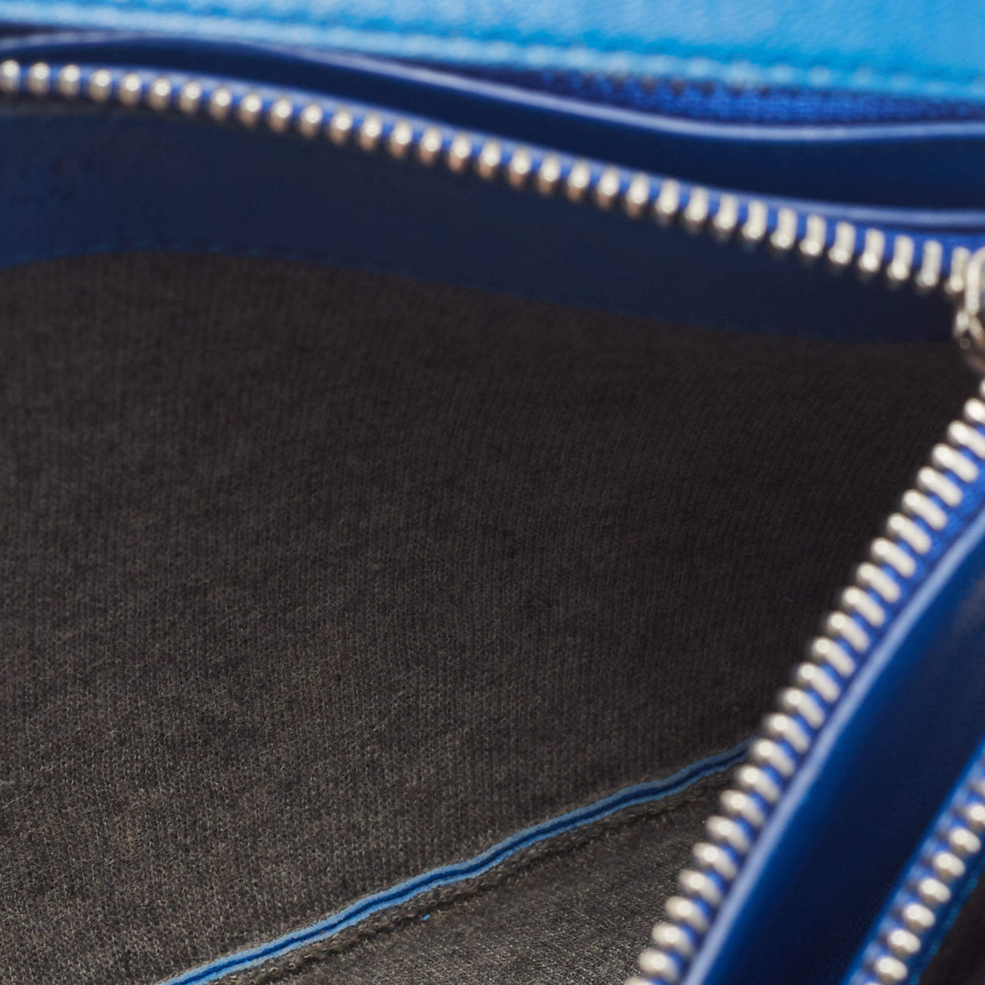 Trio leather crossbody bag Celine Blue in Leather - 19092681