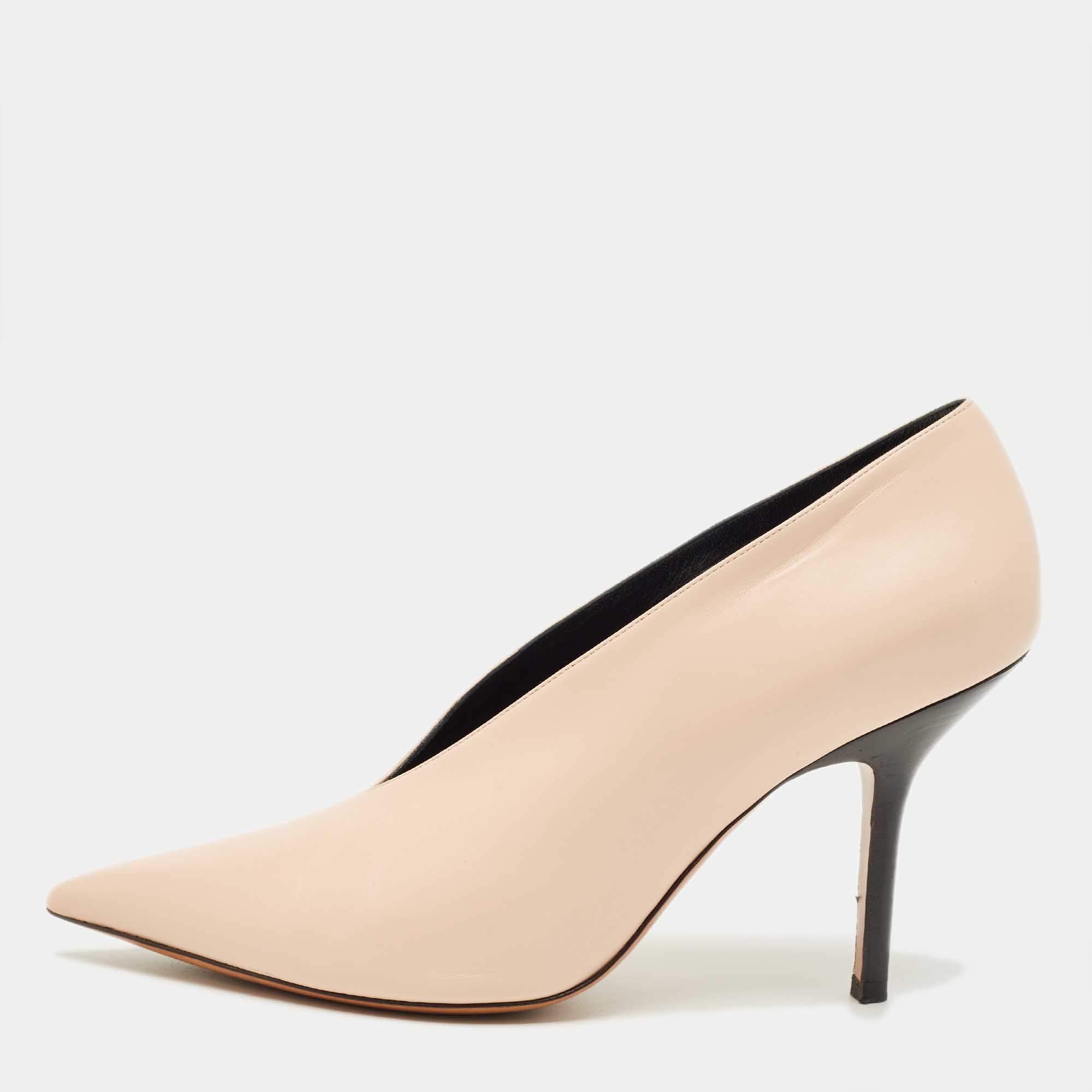 مملوكة مسبقًا Celine Beige Leather V Neck Pointed Toe Pumps Size 38