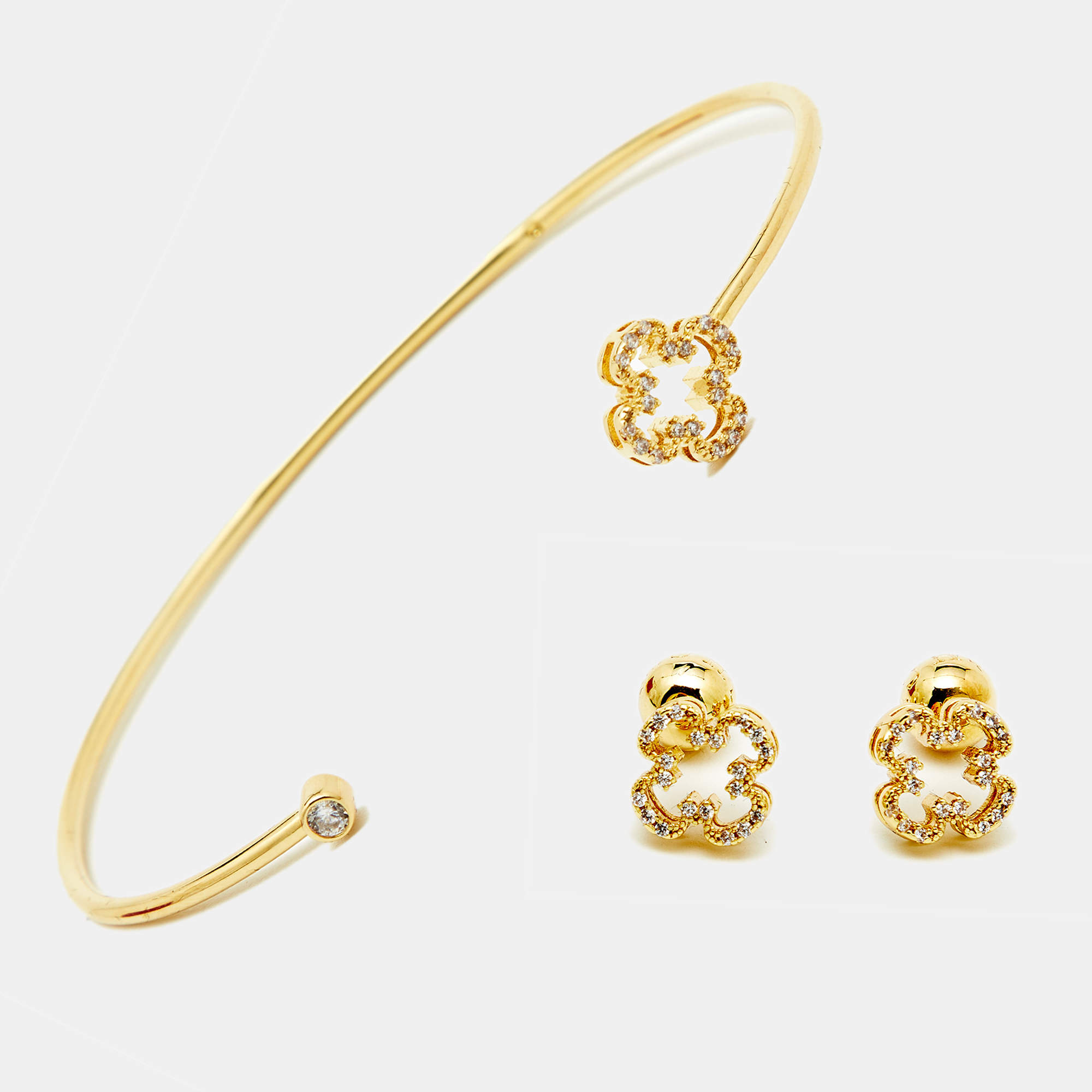 Pre Owned CH Carolina Herrera Gold Tone Petite Rosetta Insignia Cuff Bracelet & Stud Earrings Set