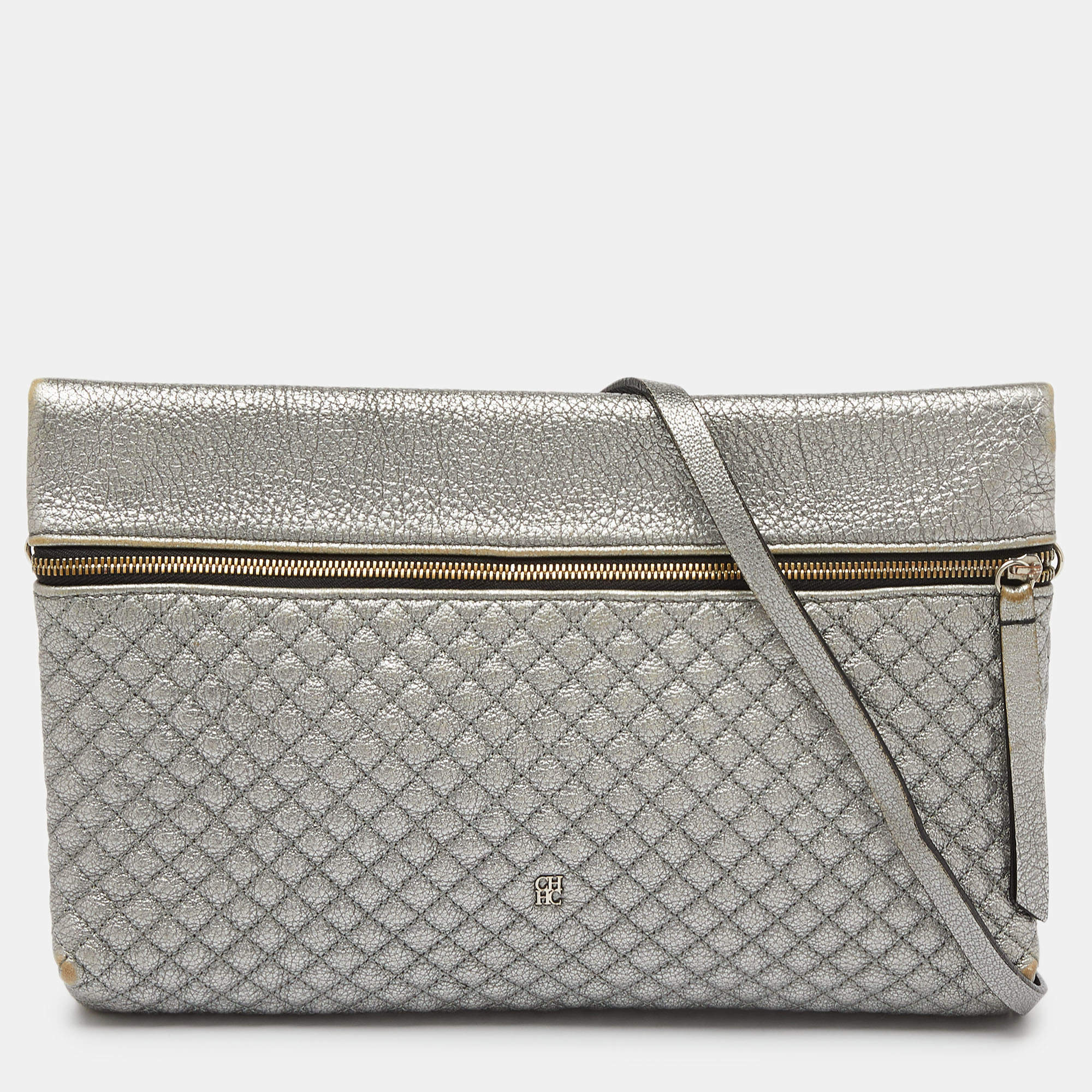 مملوكة مسبقًا CH Carolina Herrera Metallic Silver Quilted Leather Front Zip Crossbody Bag