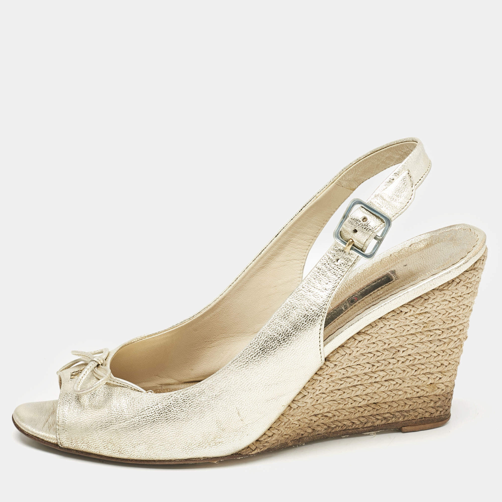 Pre Owned CH Carolina Herrera Metallic Leather Bow Peep Toe Espadrille Wedge Sandals Size 38