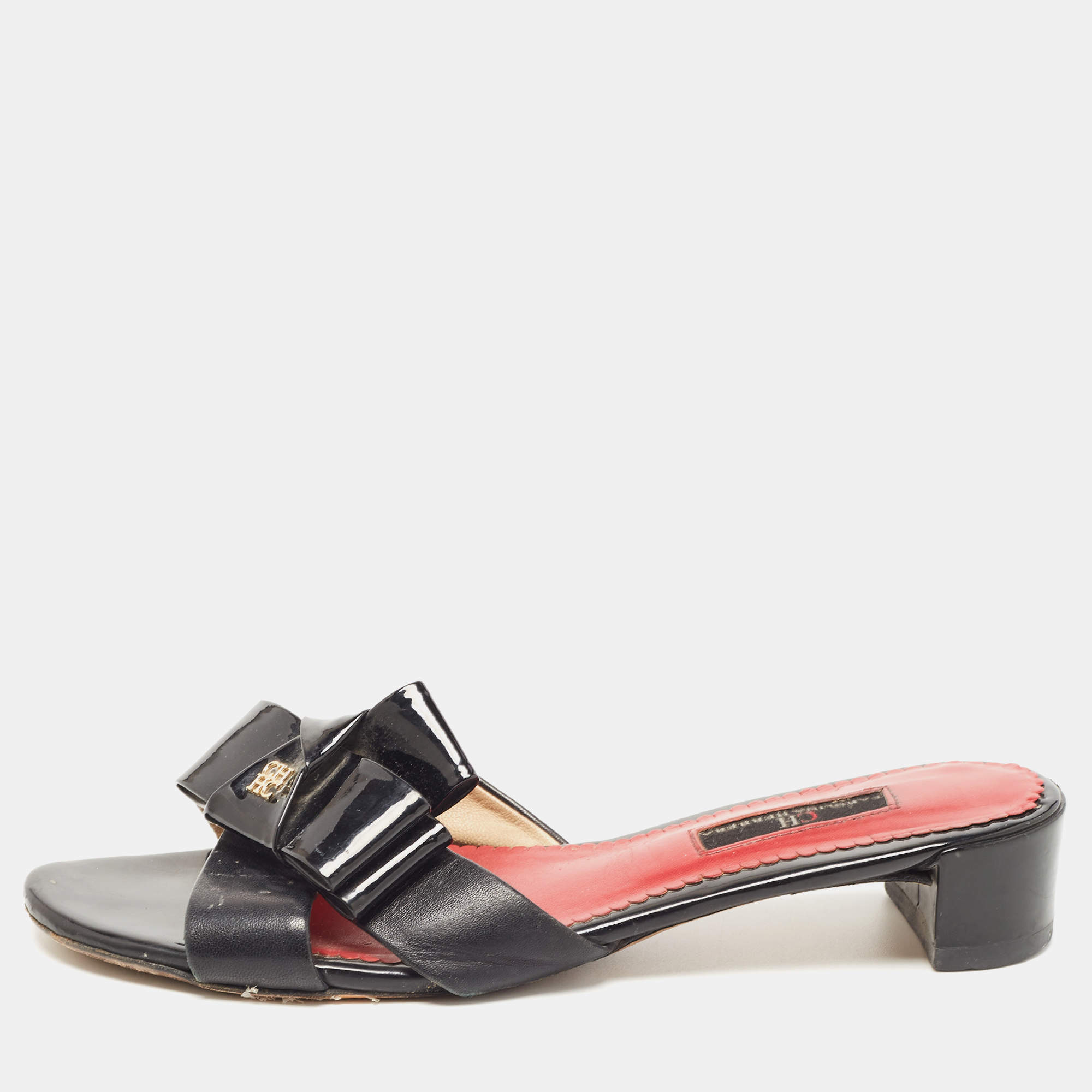 Pre Owned  CH Carolina Herrera Black Leather and Patent Slides Size 37