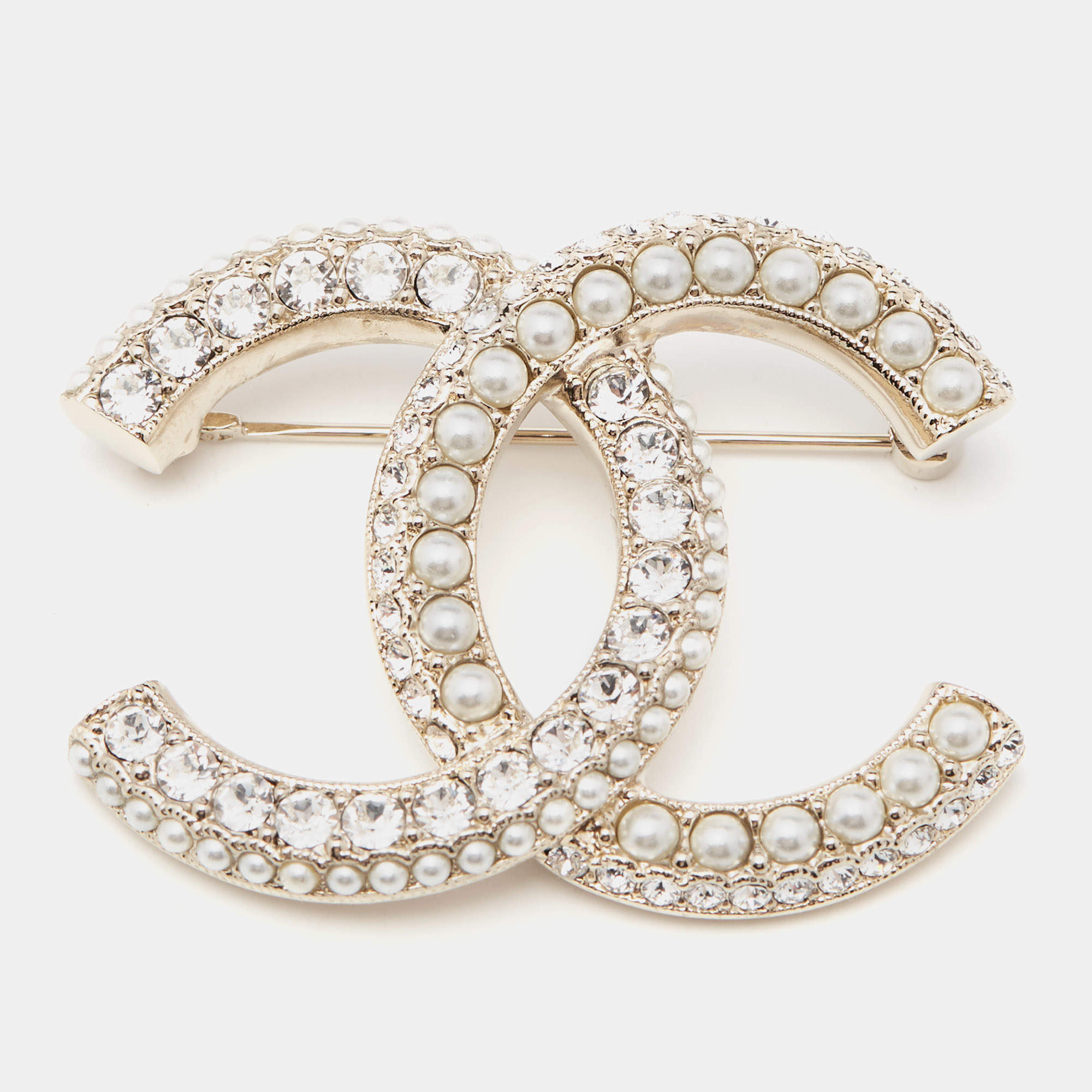 Pre Owned Chanel CC Faux Pearl Crystals Gold Tone Brooch
