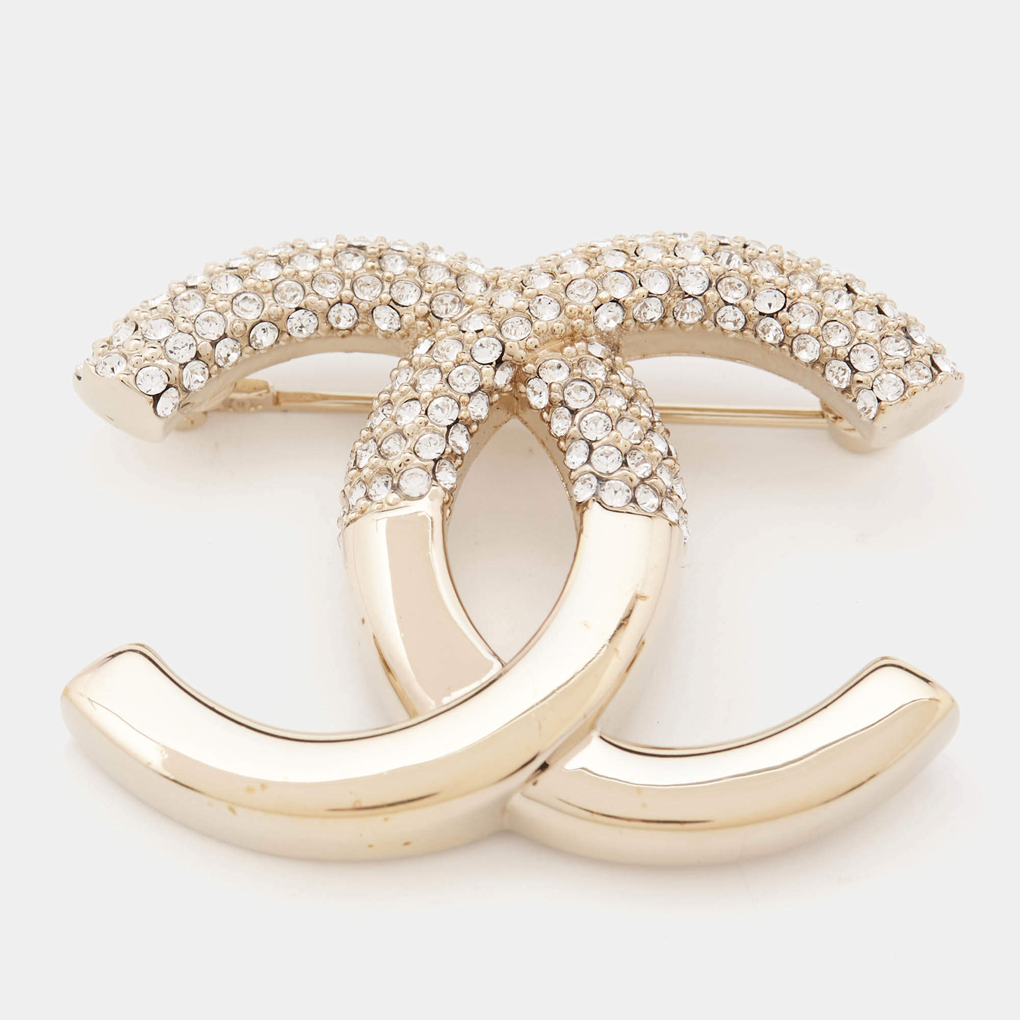 Pre Owned Chanel  Strass CC Crystals Gold Tone  Brooch