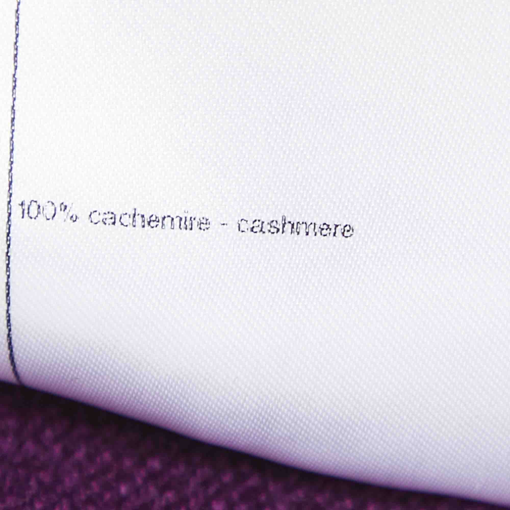 مملوكة مسبقًا Chanel Purple Cashmere Button Front Cardigan L