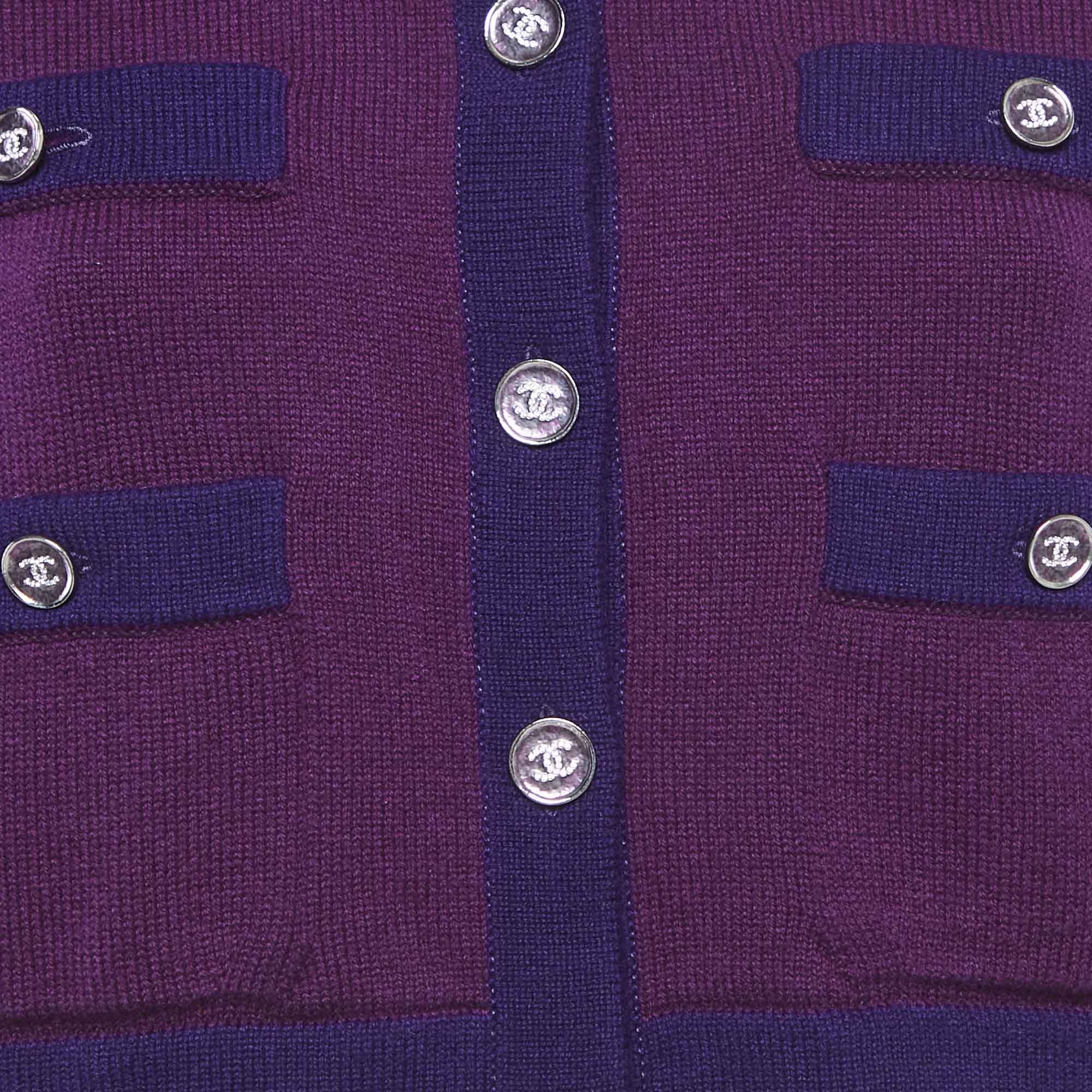 مملوكة مسبقًا Chanel Purple Cashmere Button Front Cardigan L