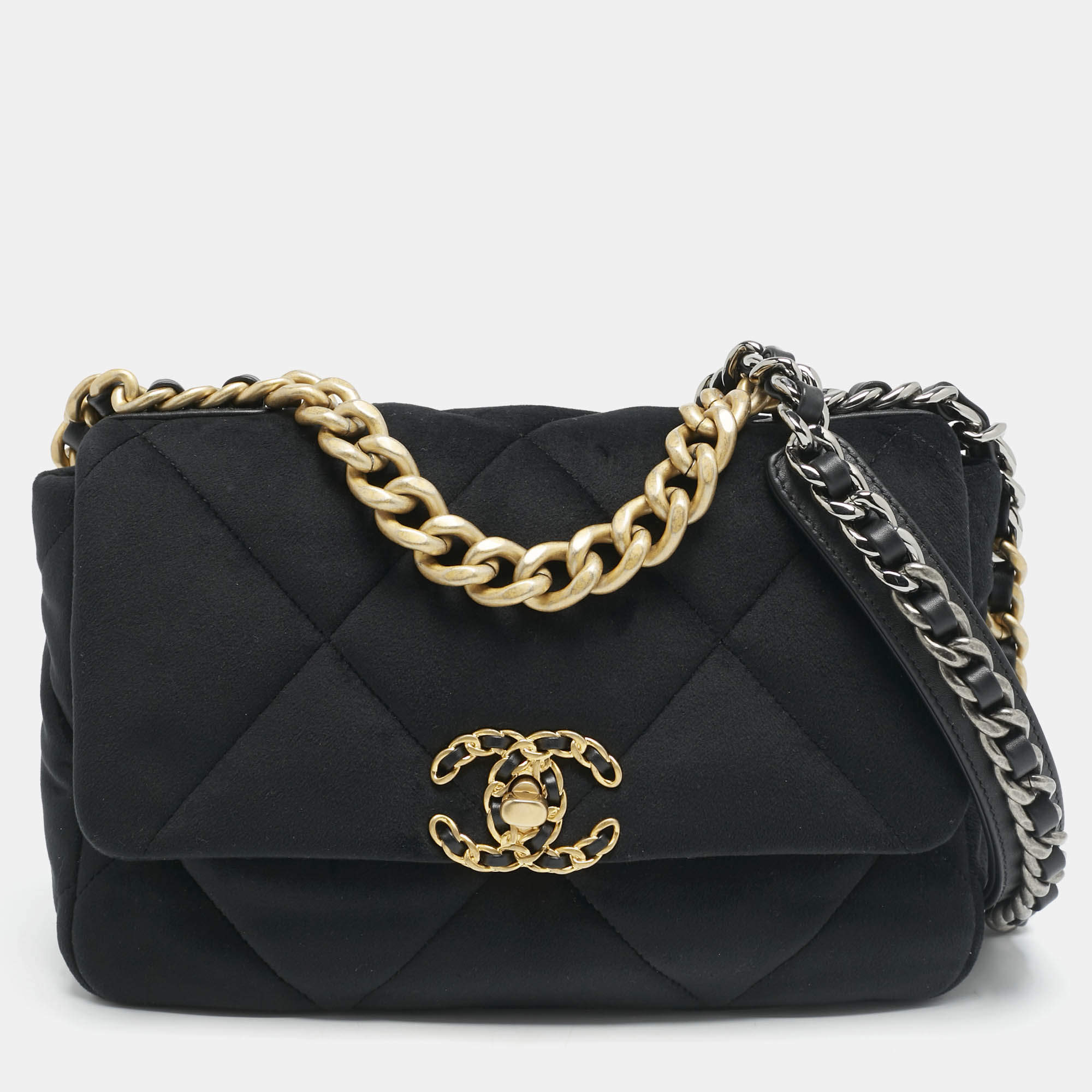 مملوكة مسبقًا حقيبة شانيل 19 قطيفة مبطنة سوداء صغيرة بقلاب