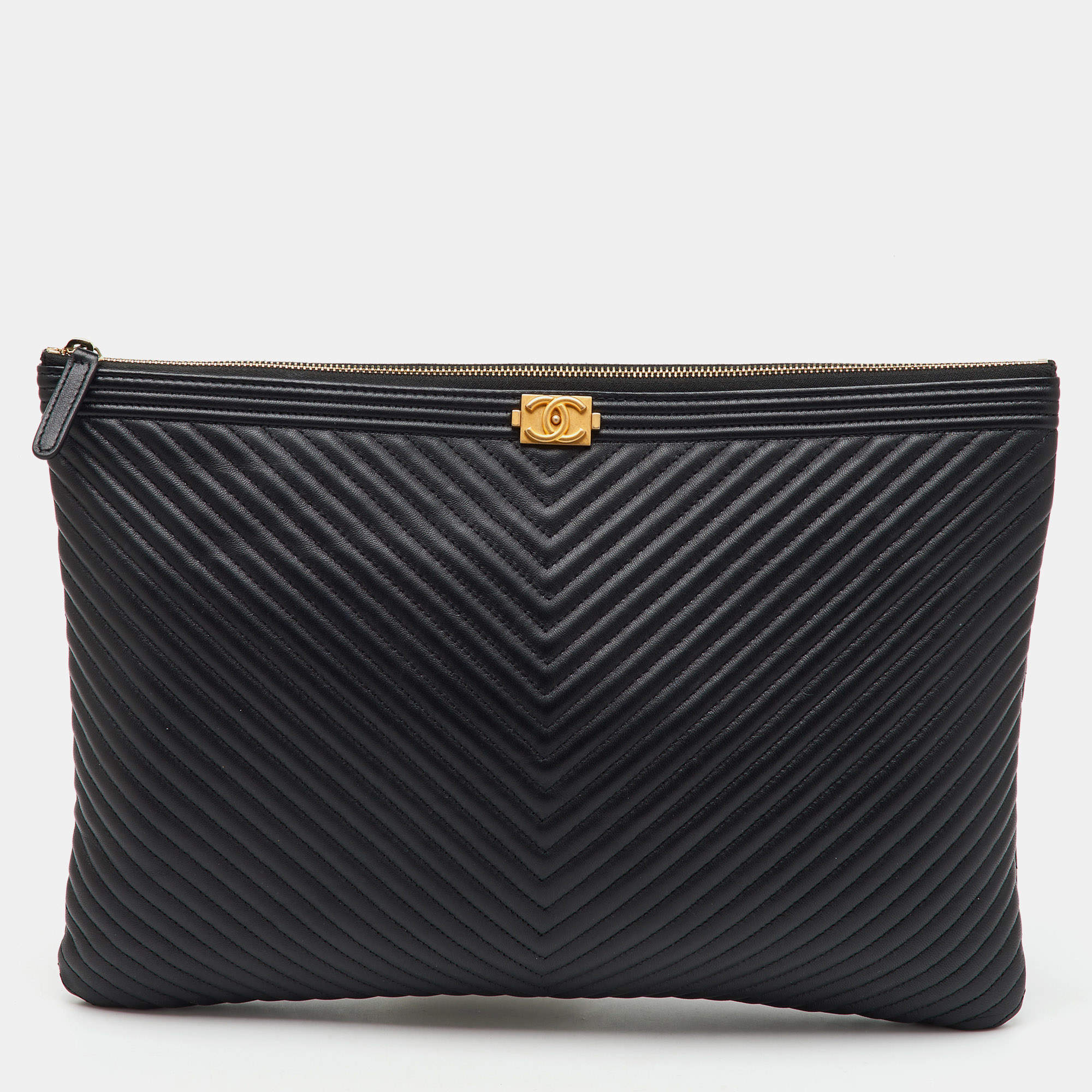 Pre Owned Chanel Black Leather Boy Chevron Large O-Case Zip Pouch