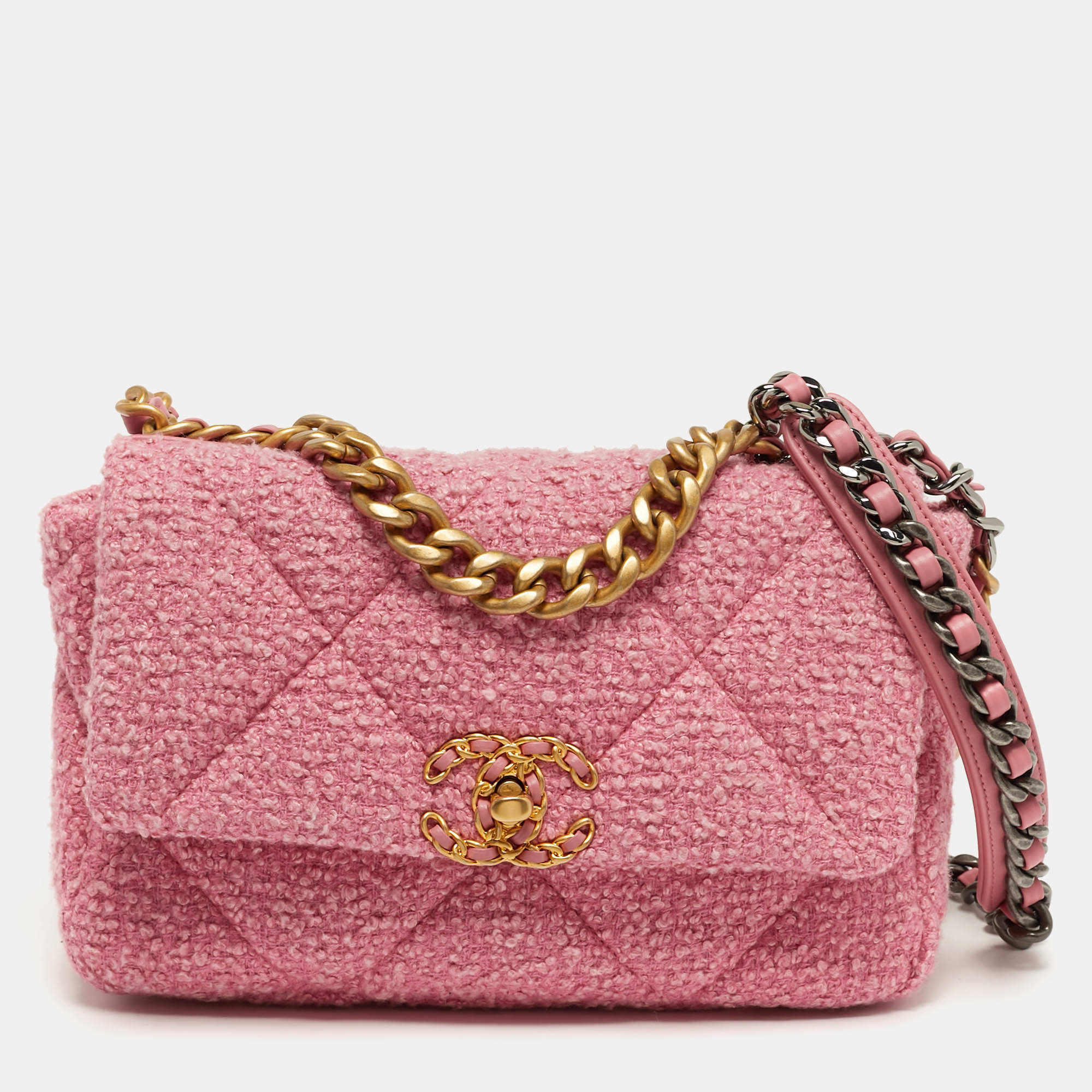 مملوكة مسبقًا حقيبة شانيل قلاب صغيرة 19 مبطنة تويد زهري