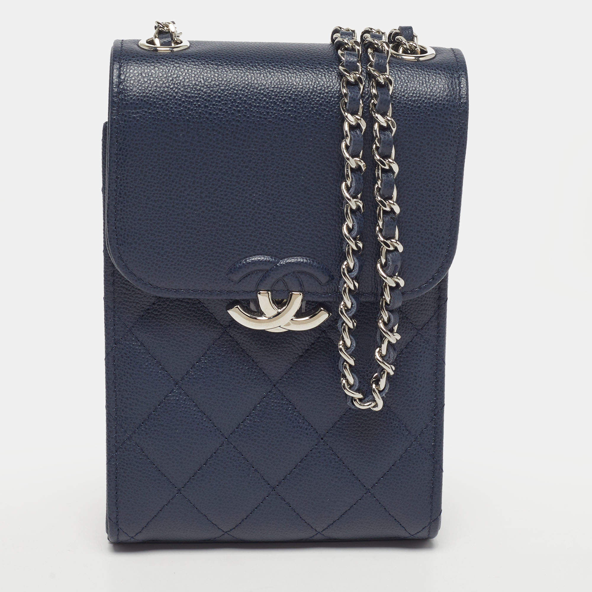 مملوكة مسبقًا Chanel CC Box Phone Holder Blue Quilted Caviar Leather Crossbody Bag