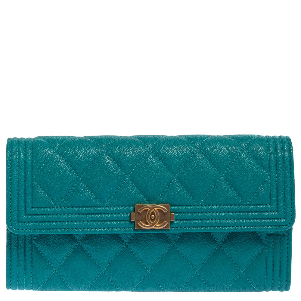 Pre Owned Chanel Aqua Blue Caviar Quilted Leather Boy Wallet