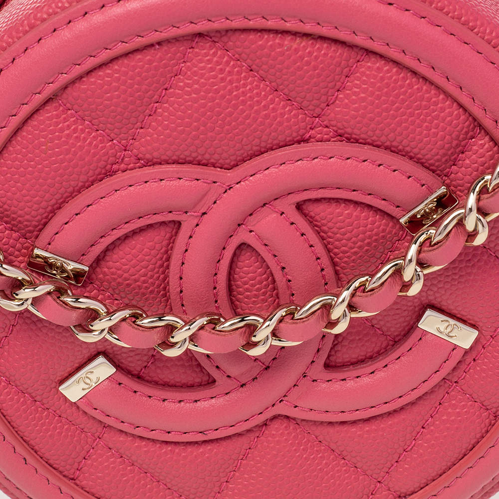 Chanel Red Quilted Caviar Leather Round CC Filigree Crossbody Bag Chanel |  The Luxury Closet