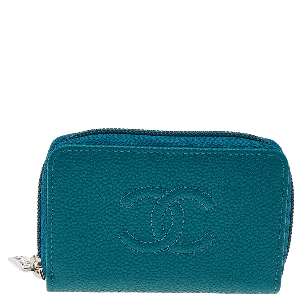 مملوكة مسبقًا Chanel Green Caviar Leather Zip Around Card Holder