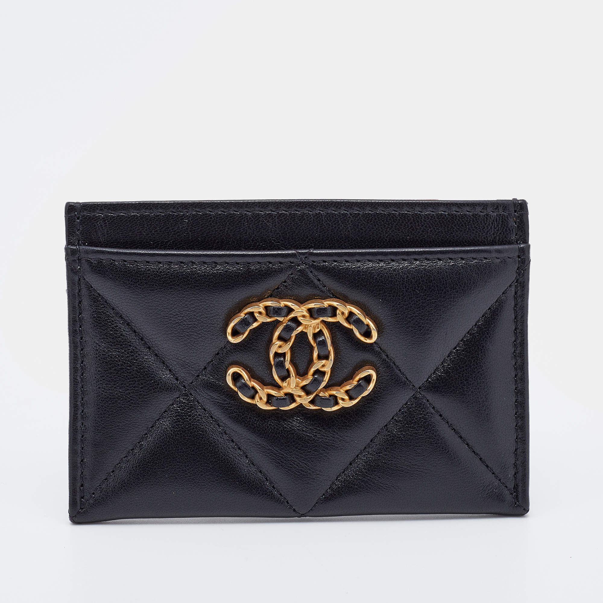 مملوكة مسبقًا Chanel Black Quilted Leather CC Card Holder