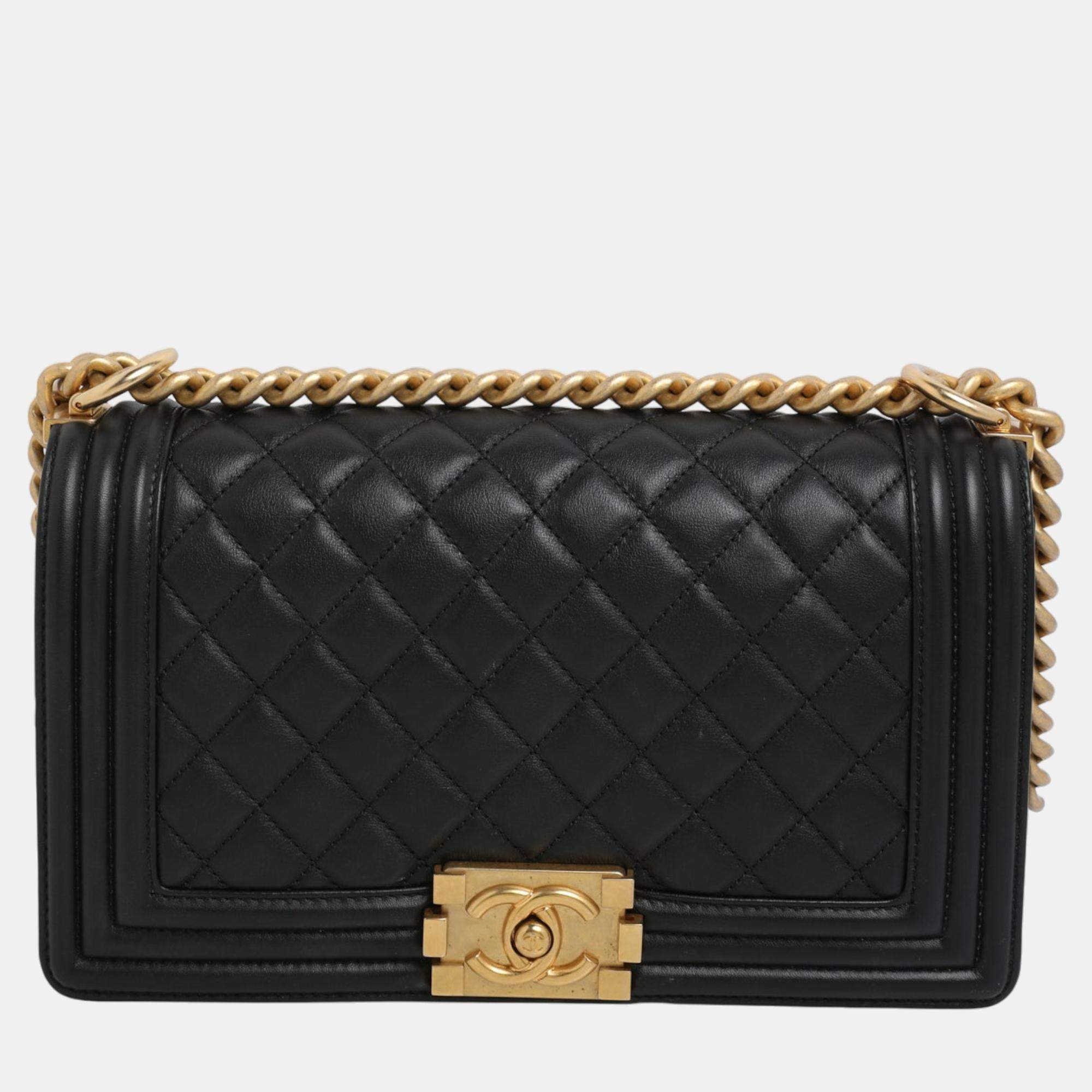 Pre Owned Chanel Black Calf Leather Quilted Medium Boy Shoulder Bags