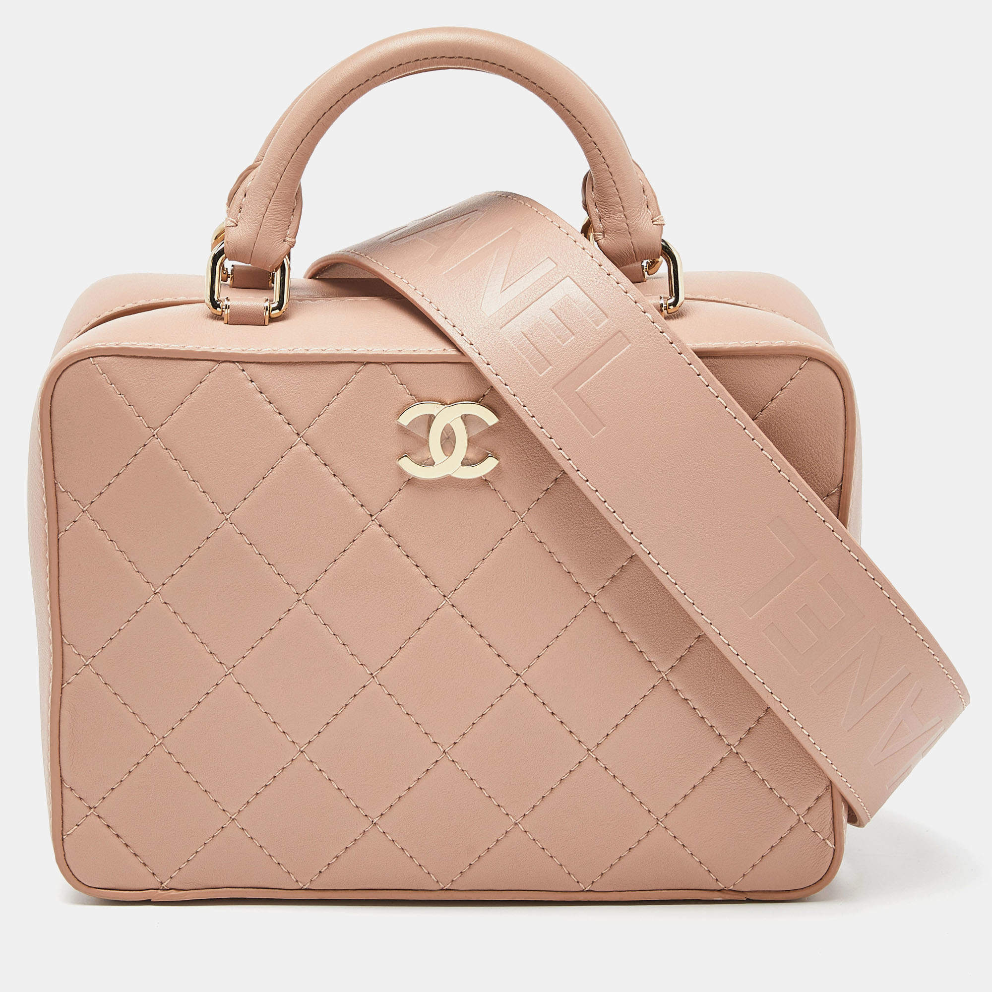 Pre Owned Chanel Dusty Pink Quilted Leather Travel Kit Vanity Case Bag 