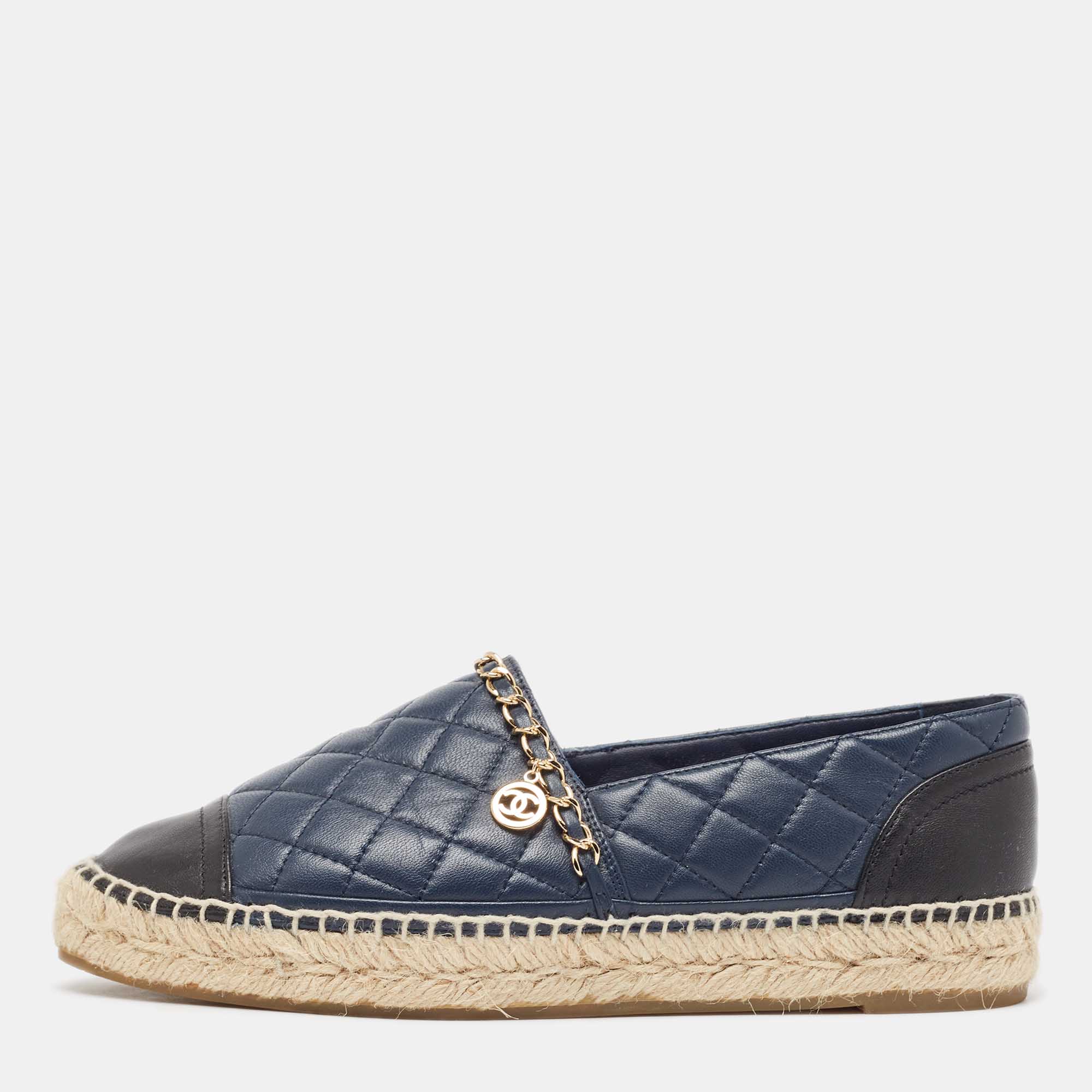 Chanel Navy Blue/Black Quilted Leather CC Chain Detail Espadrille Flats Size 39