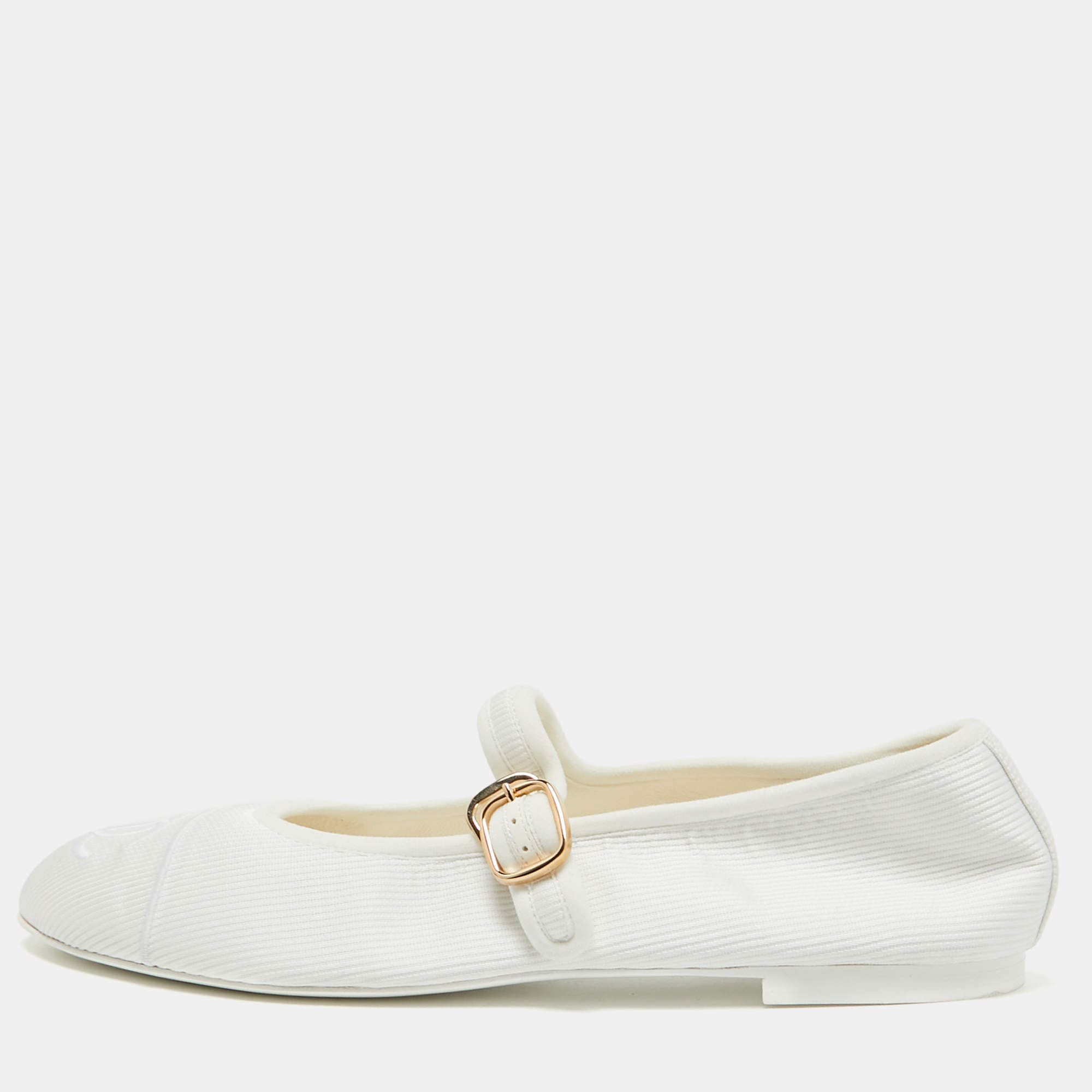 Pre Owned Chanel White Canvas CC Ballet Flats Size 38