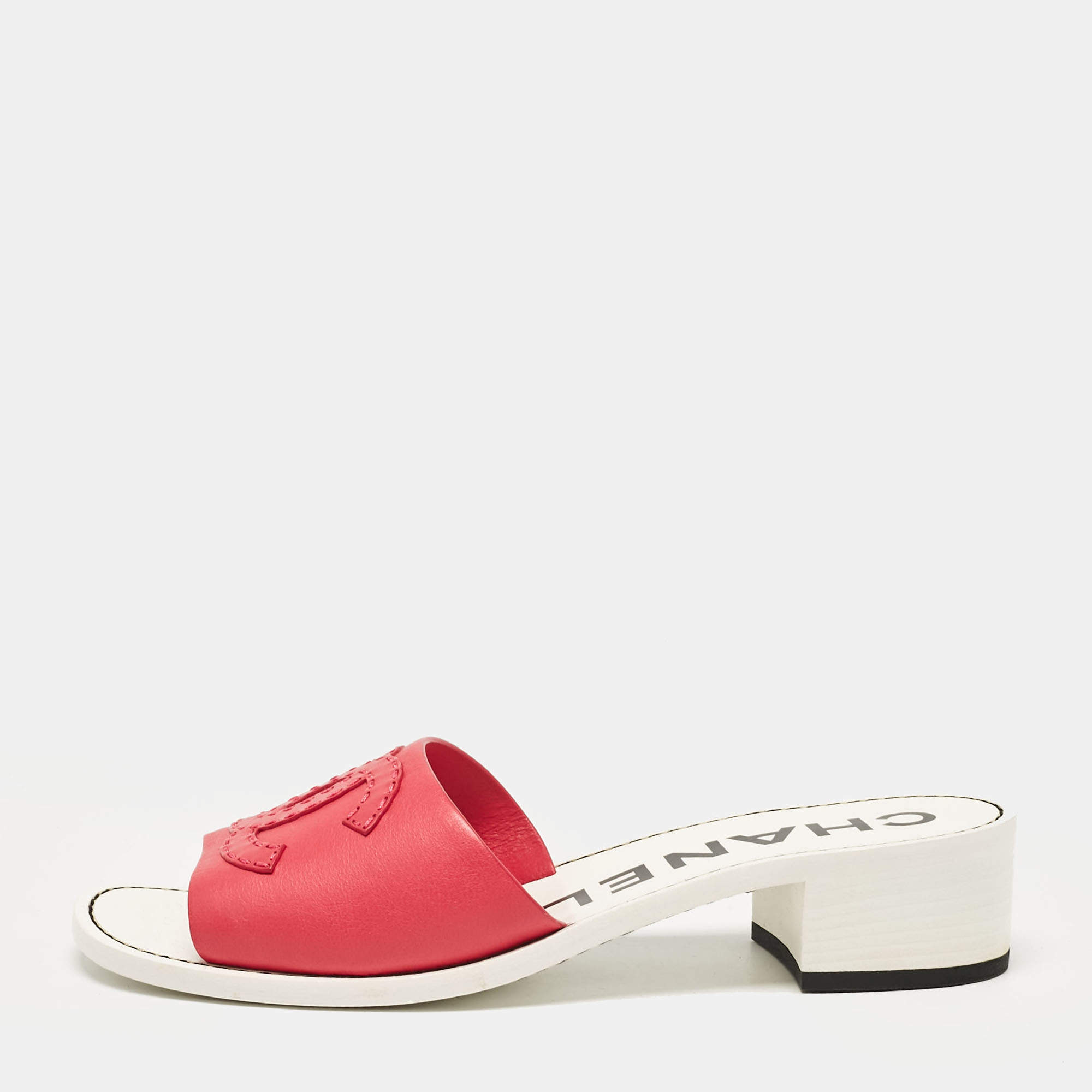 Chanel Pink Leather CC Slide Sandals Size 39.5