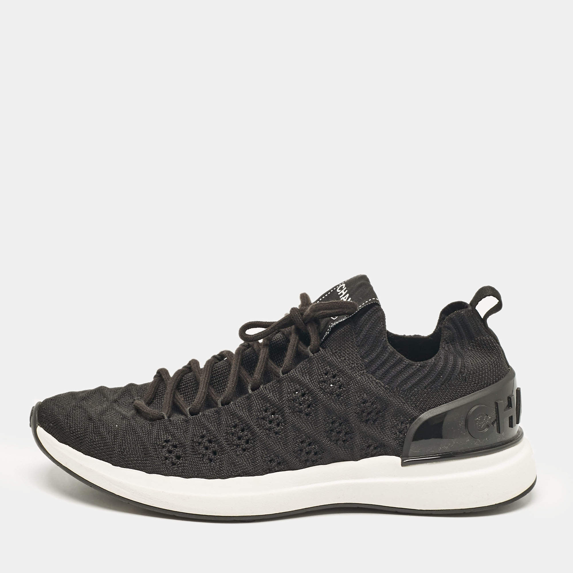 Pre Owned Chanel Black Knit Fabric CC Low Top Sneakers Size 38.5