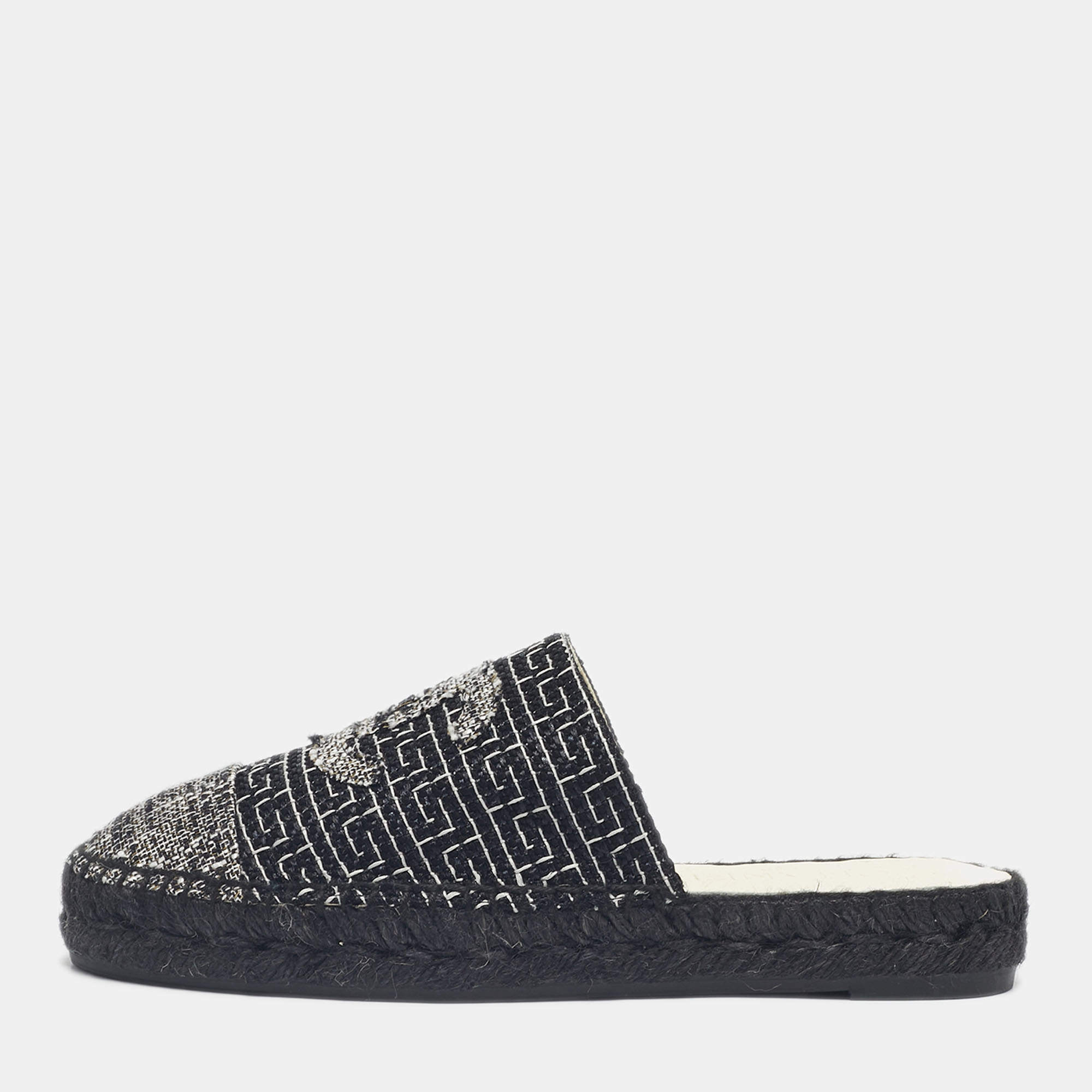 Pre Owned Chanel Black/White Tweed CC Espadrille Mules  Size 36