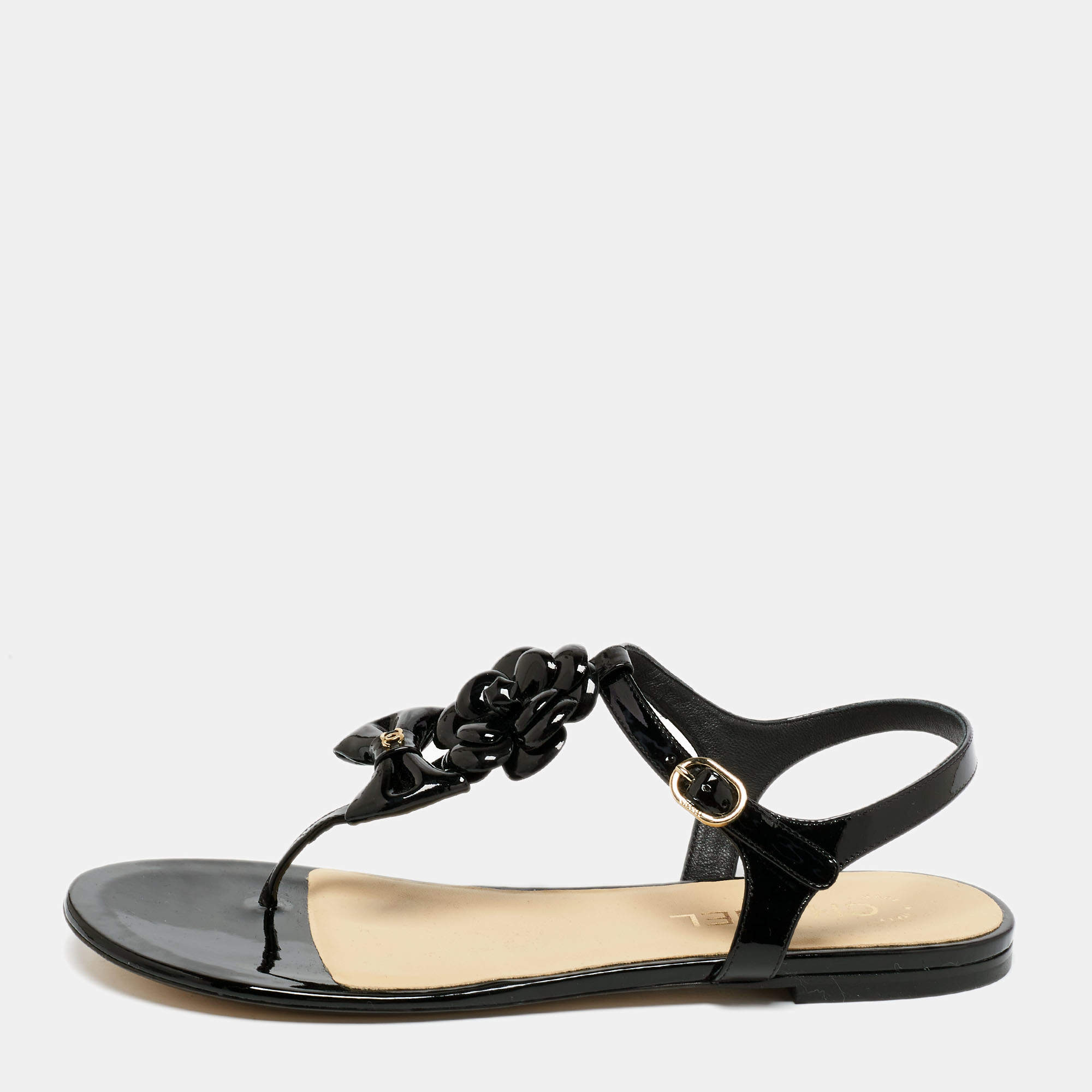 Pre Owned Chanel Black Patent Leather Camellia  Flower Thong Flats Size 38.5