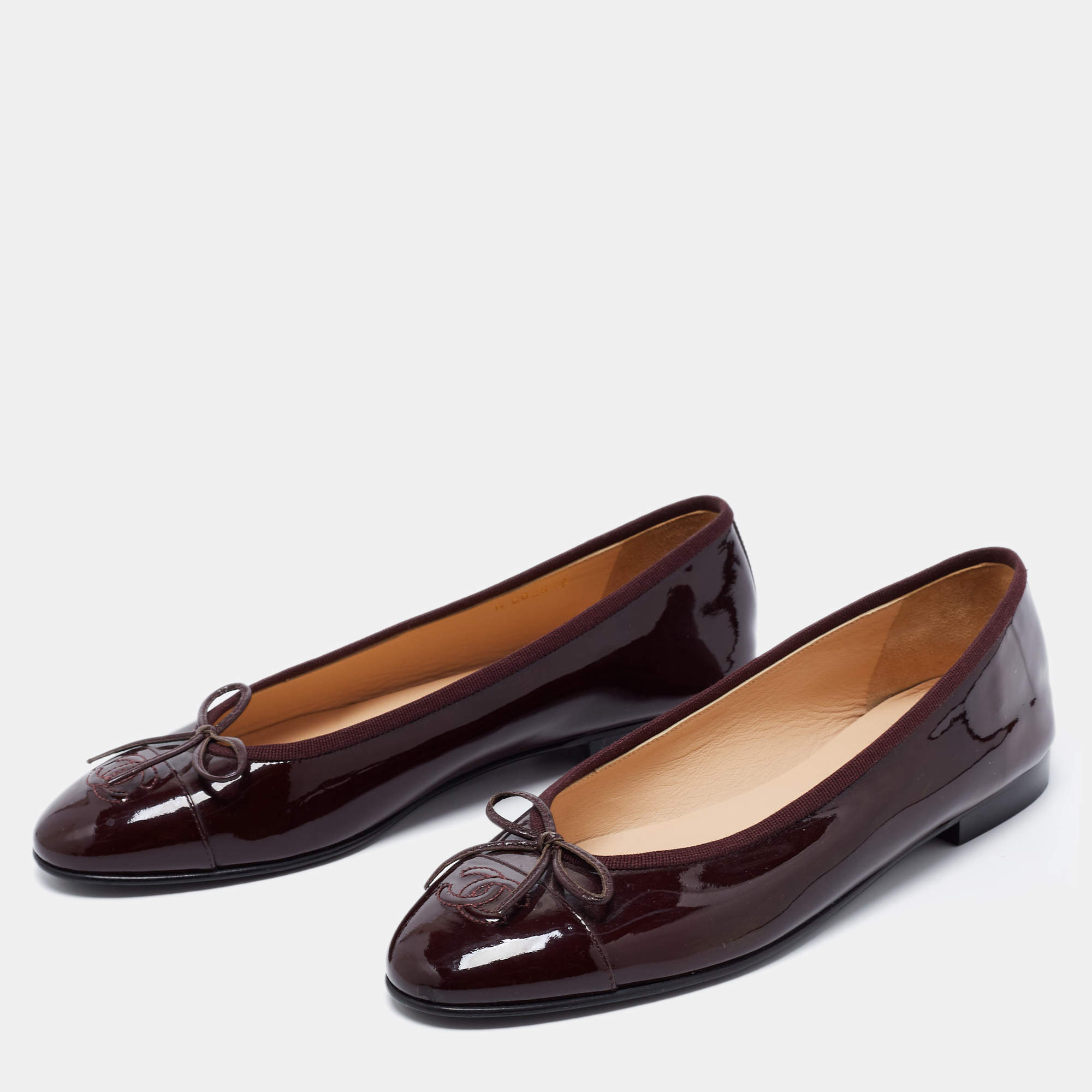 Chanel Burgundy Quilted Patent Leather CC Bow Ballet Flats Red Dark red  ref.839725 - Joli Closet